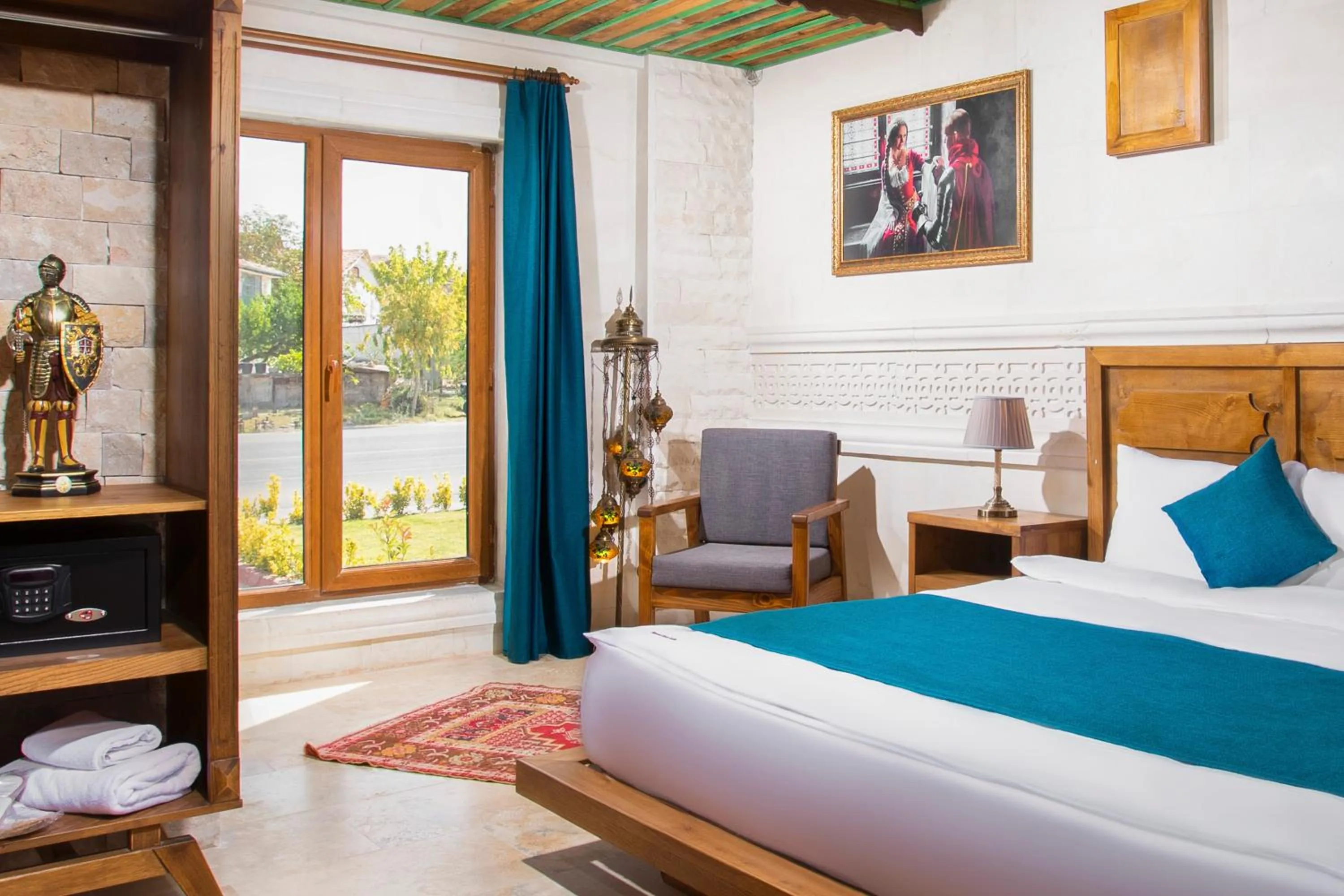 Seating area, Bed in Rapsodi Cappadocia