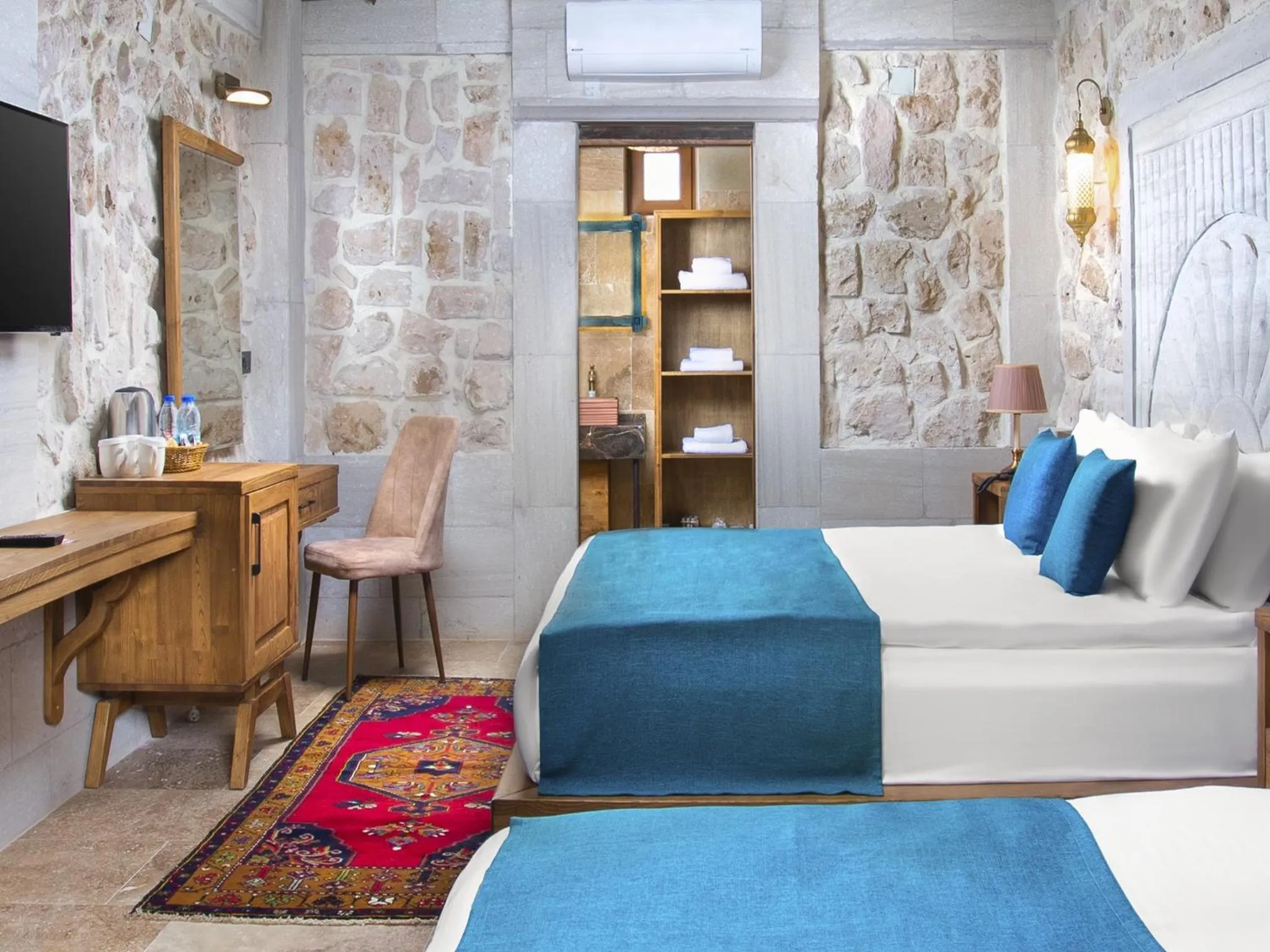 Photo of the whole room, Bed in Rapsodi Cappadocia