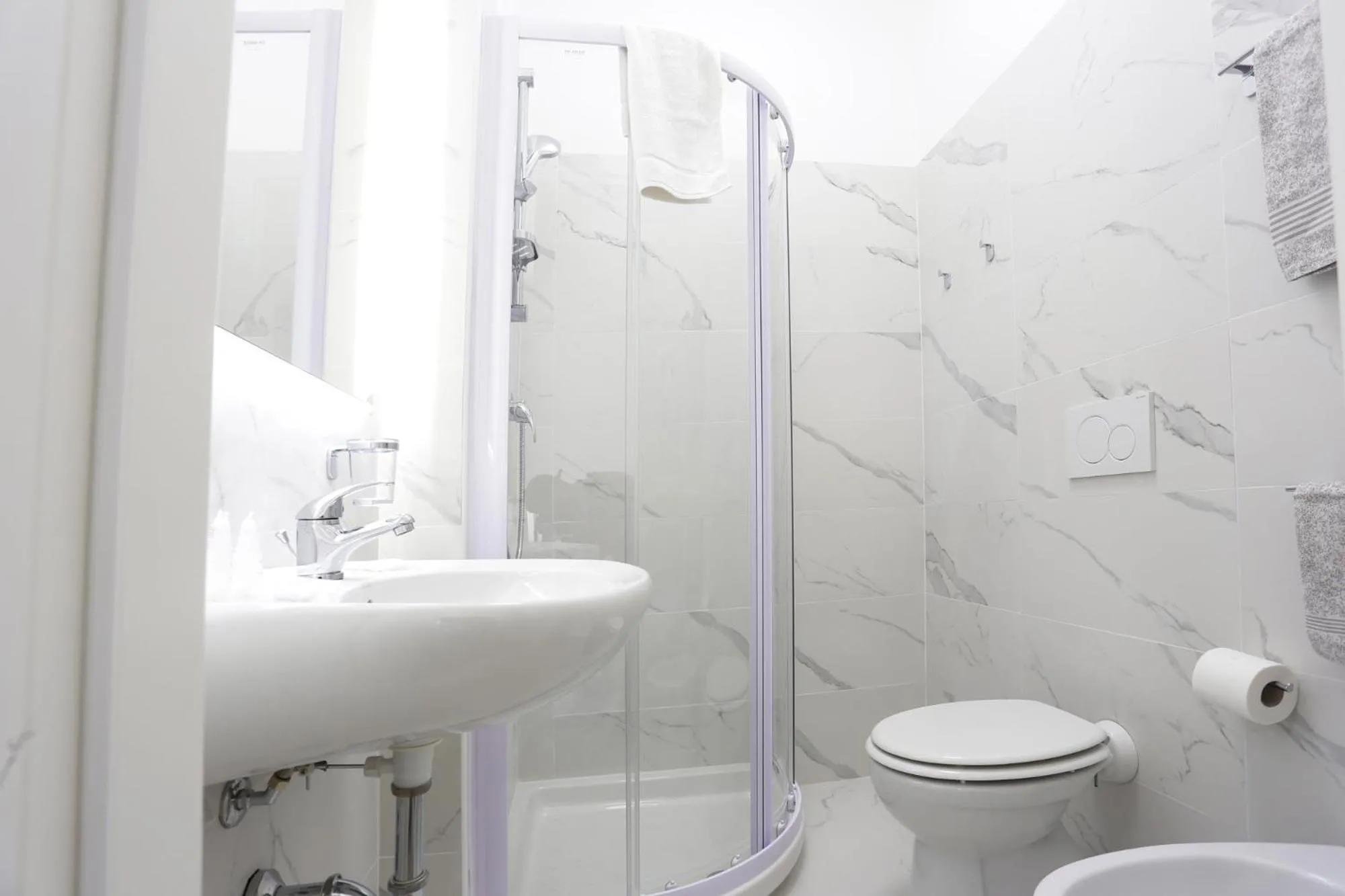 Bathroom in Hotel Ninfea Cattolica