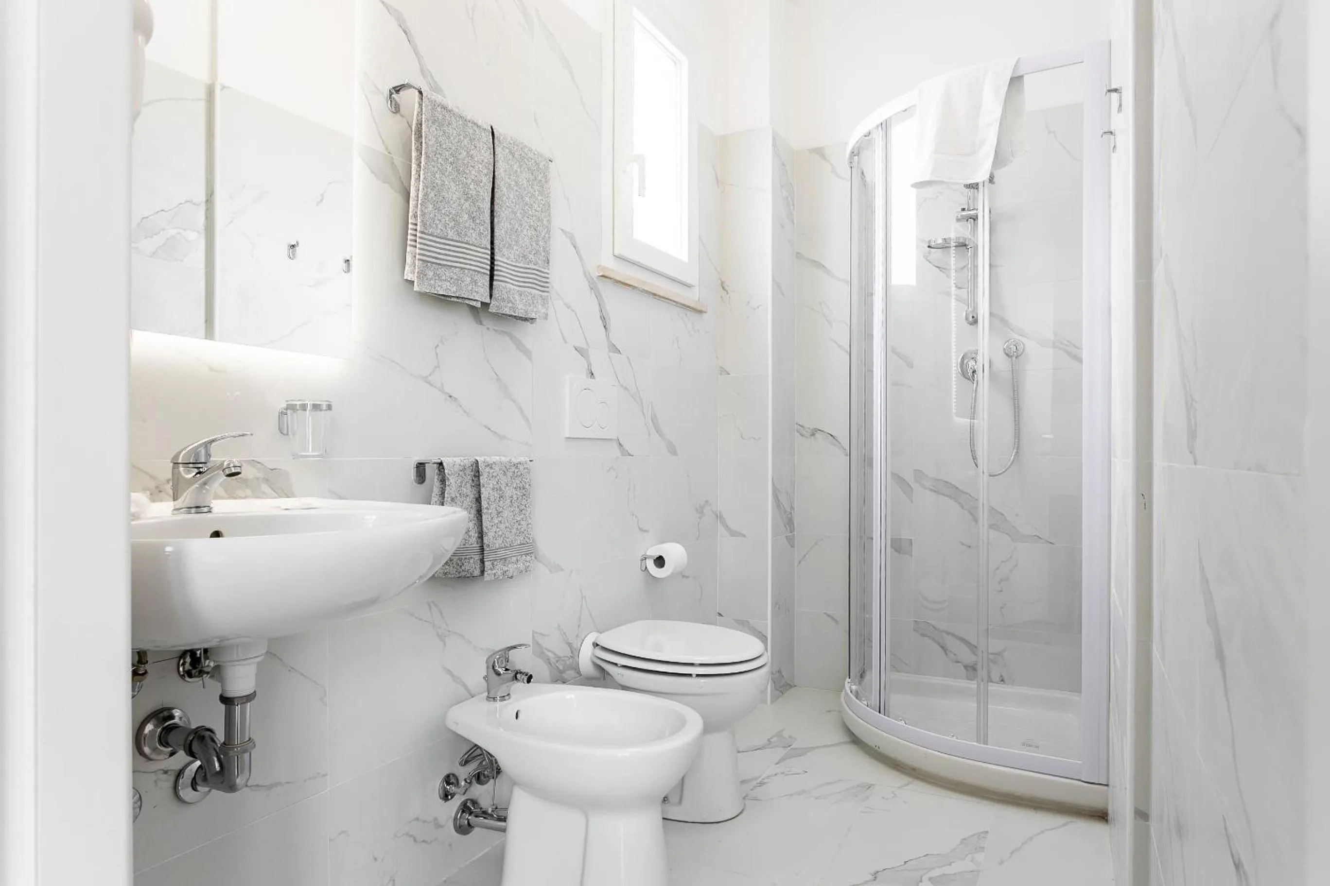 Bathroom in Hotel Ninfea Cattolica