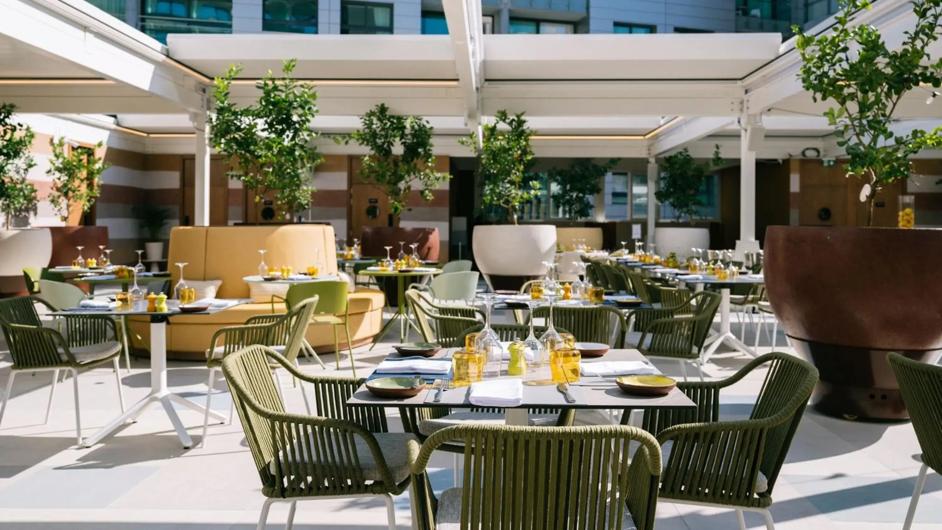 Restaurant/places to eat in voco Malta by IHG Restaurant/places to eat in voco Malta by IHG