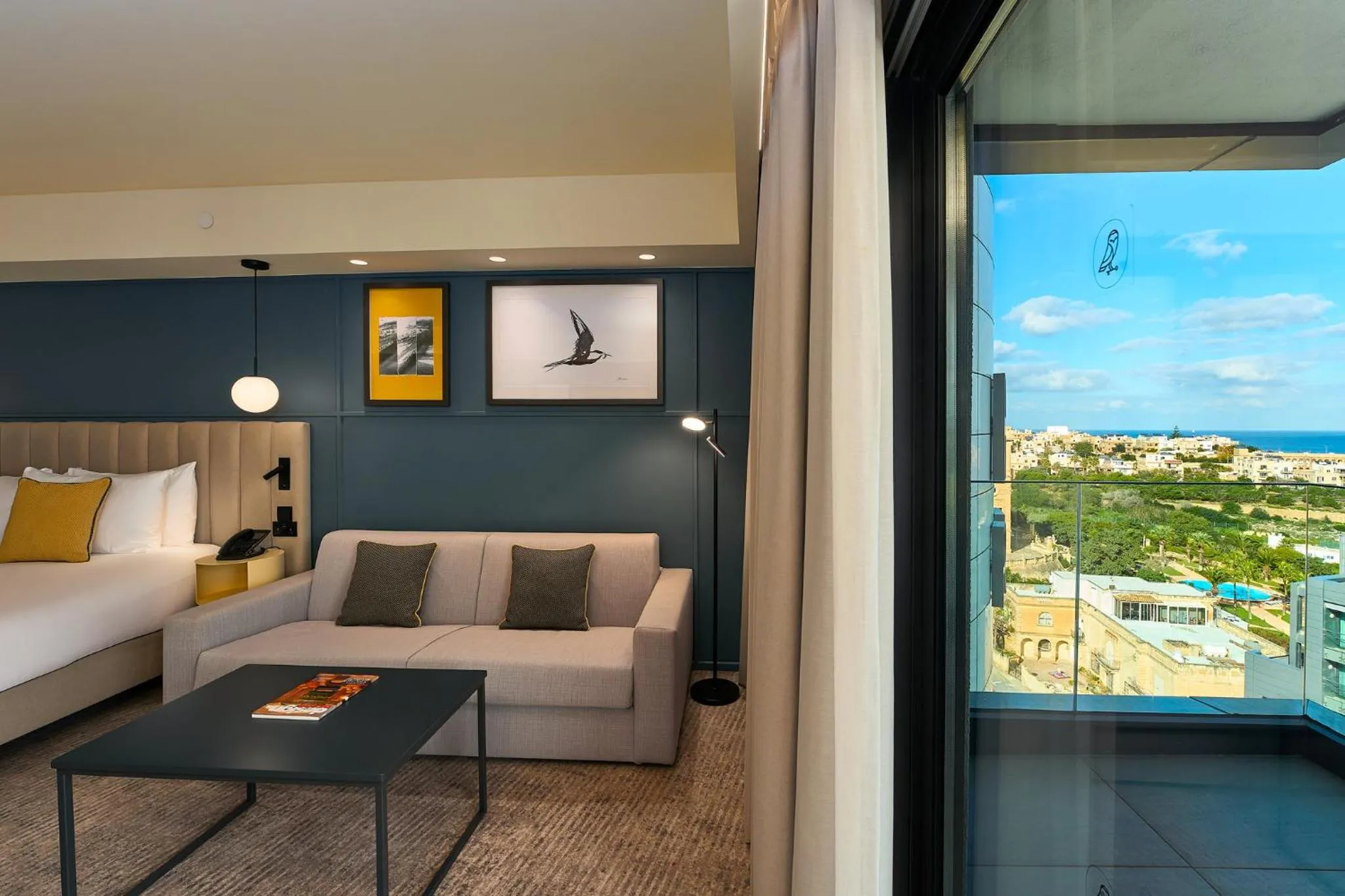 Photo of the whole room in voco Malta by IHG
