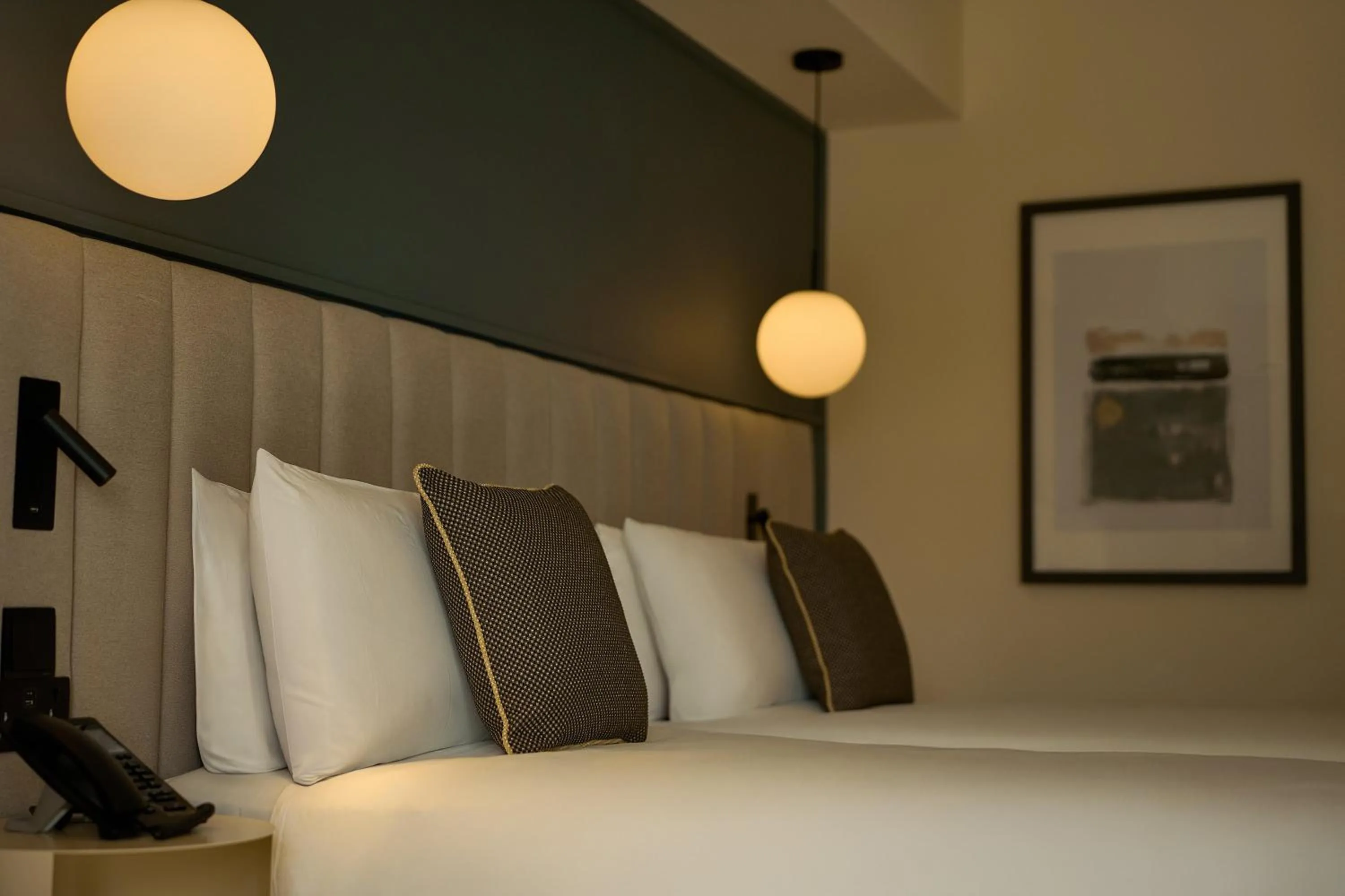 Photo of the whole room, Bed in voco Malta by IHG