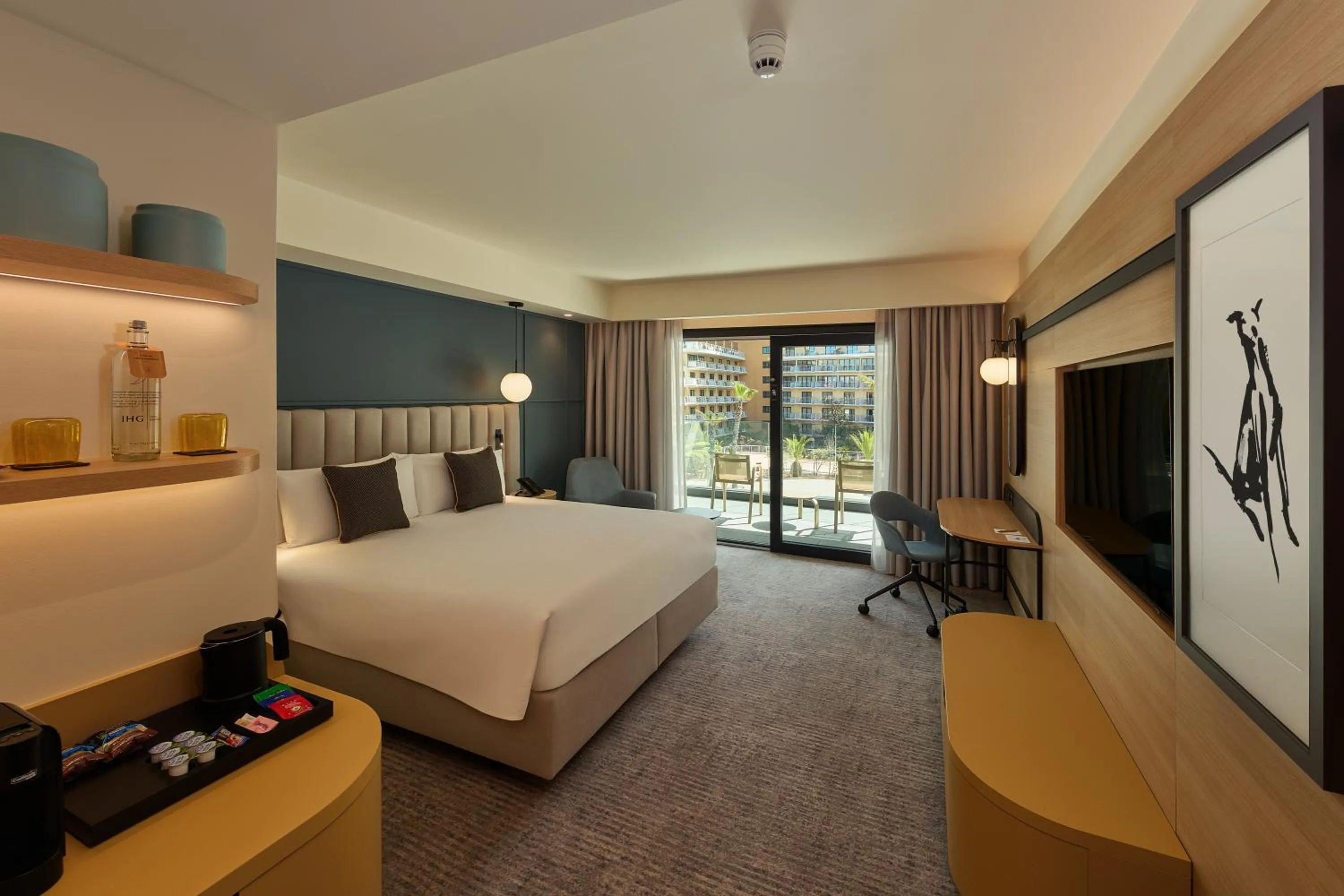 Bed in voco Malta by IHG