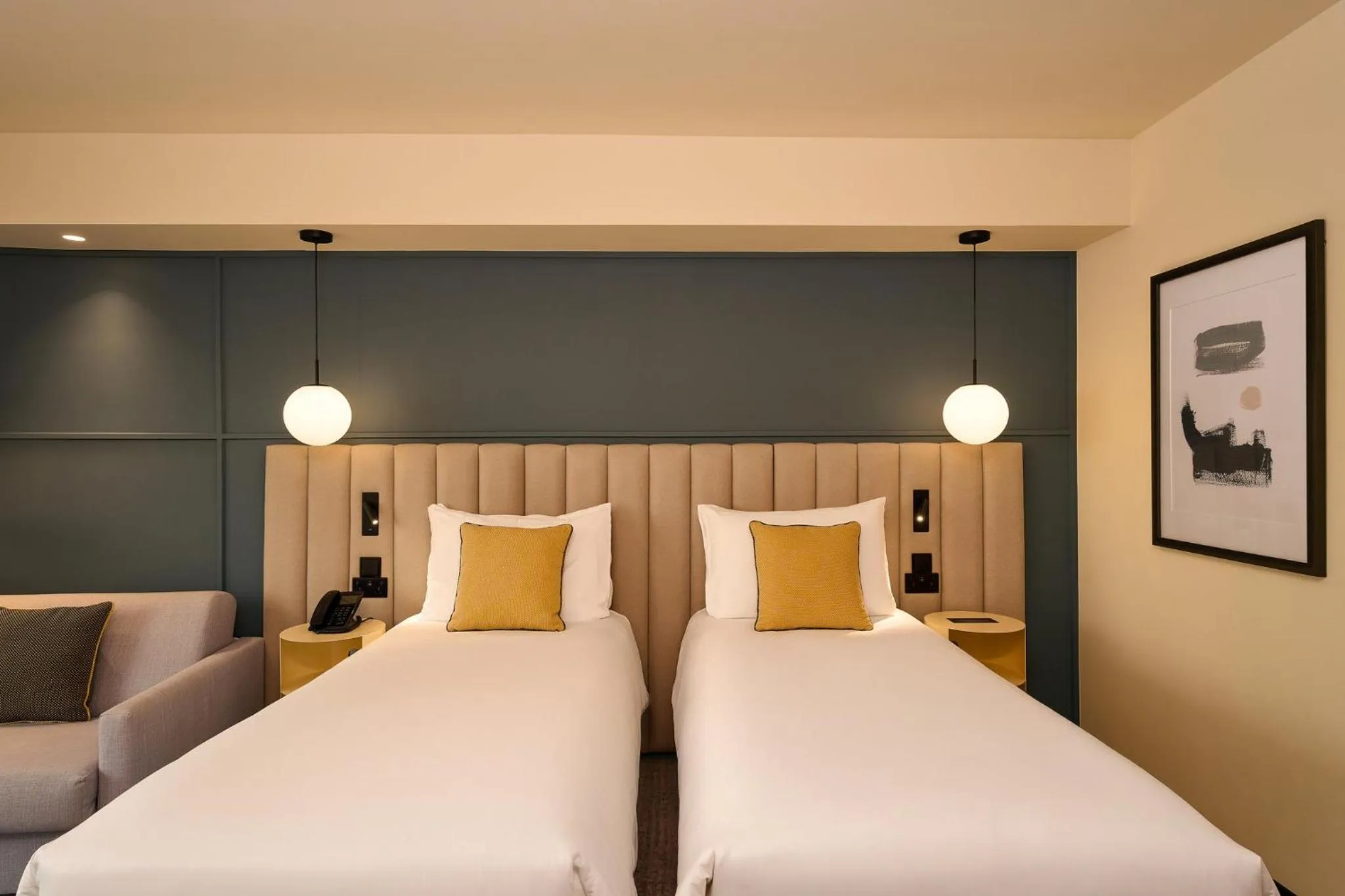 Photo of the whole room, Bed in voco Malta by IHG