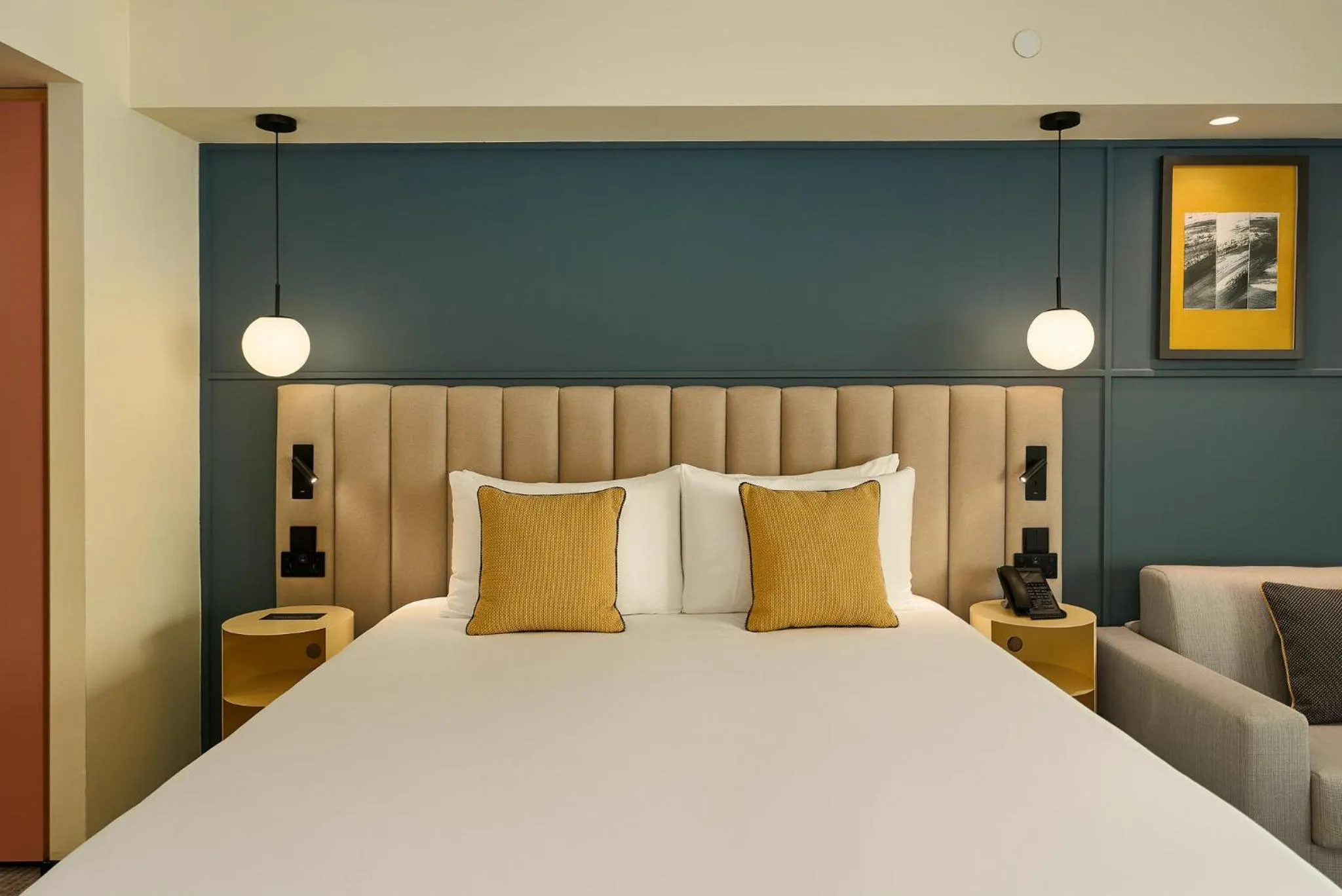 Photo of the whole room, Bed in voco Malta by IHG