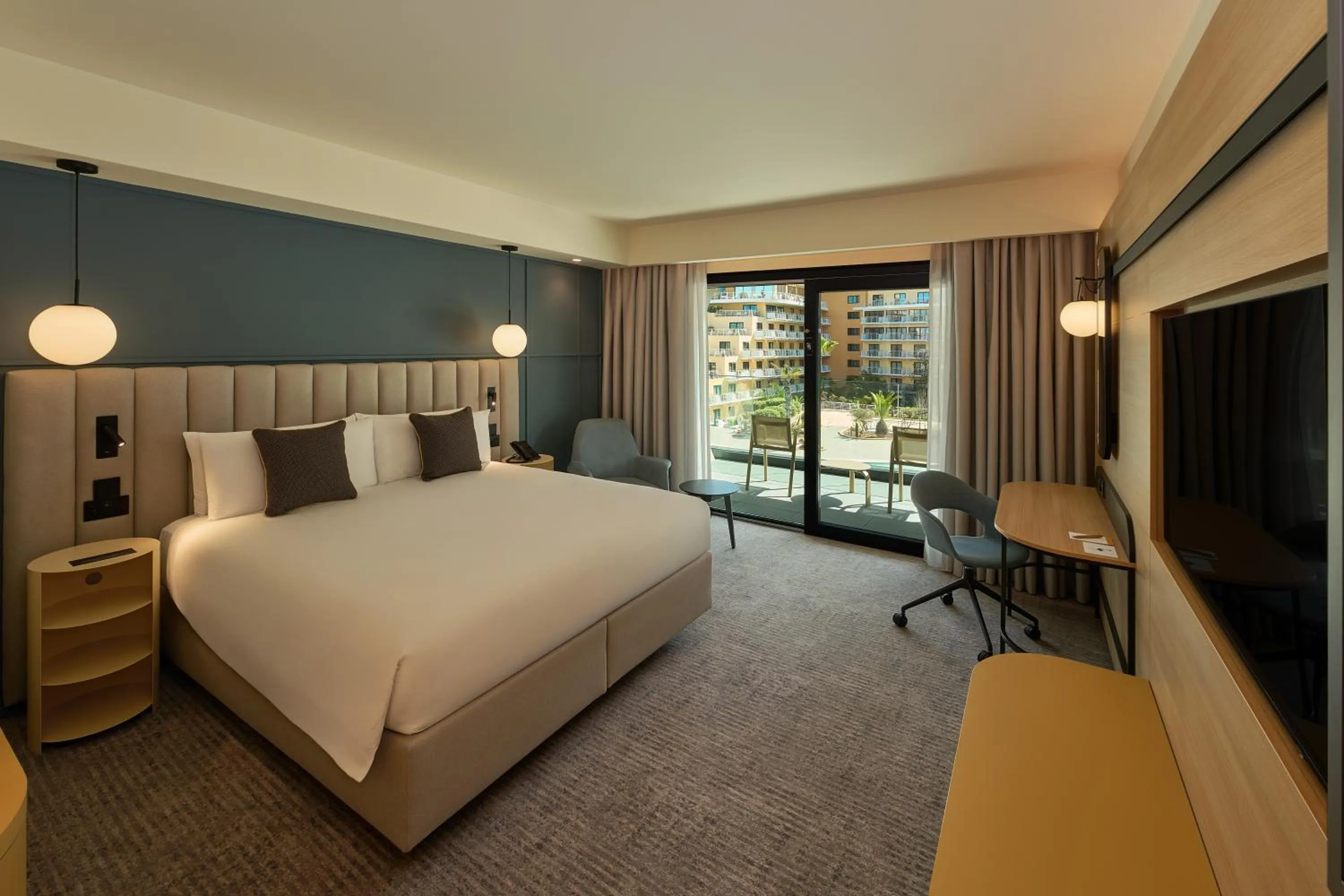 Bed in voco Malta by IHG