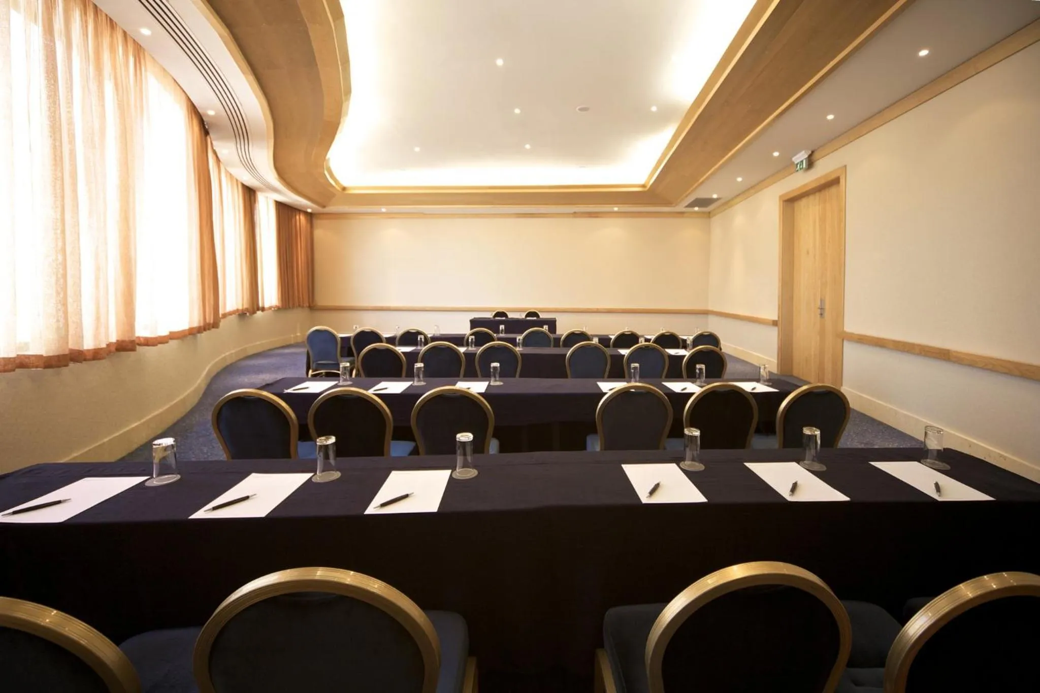 Meeting/conference room in voco Malta by IHG