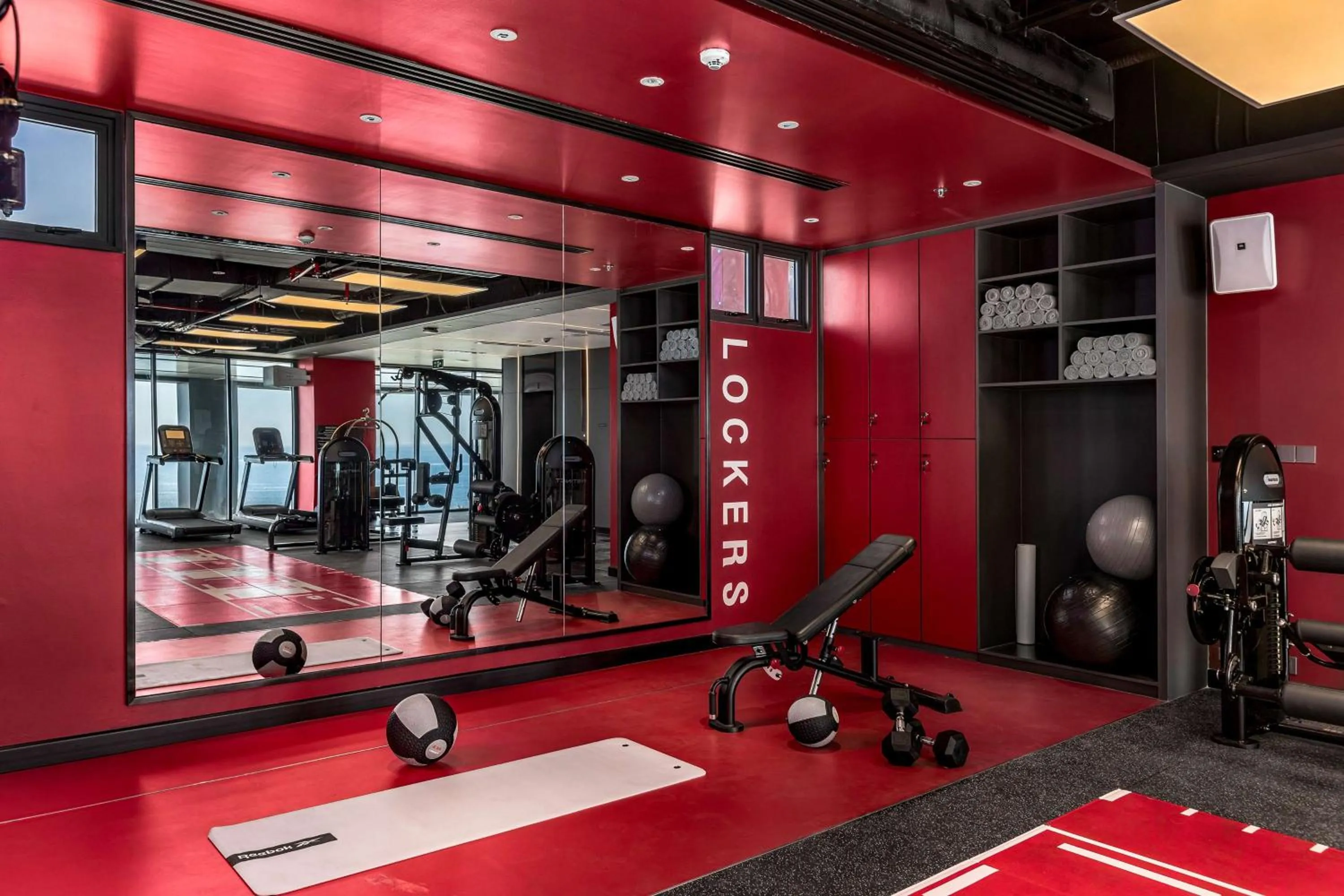 Fitness centre/facilities in Radisson RED Danang