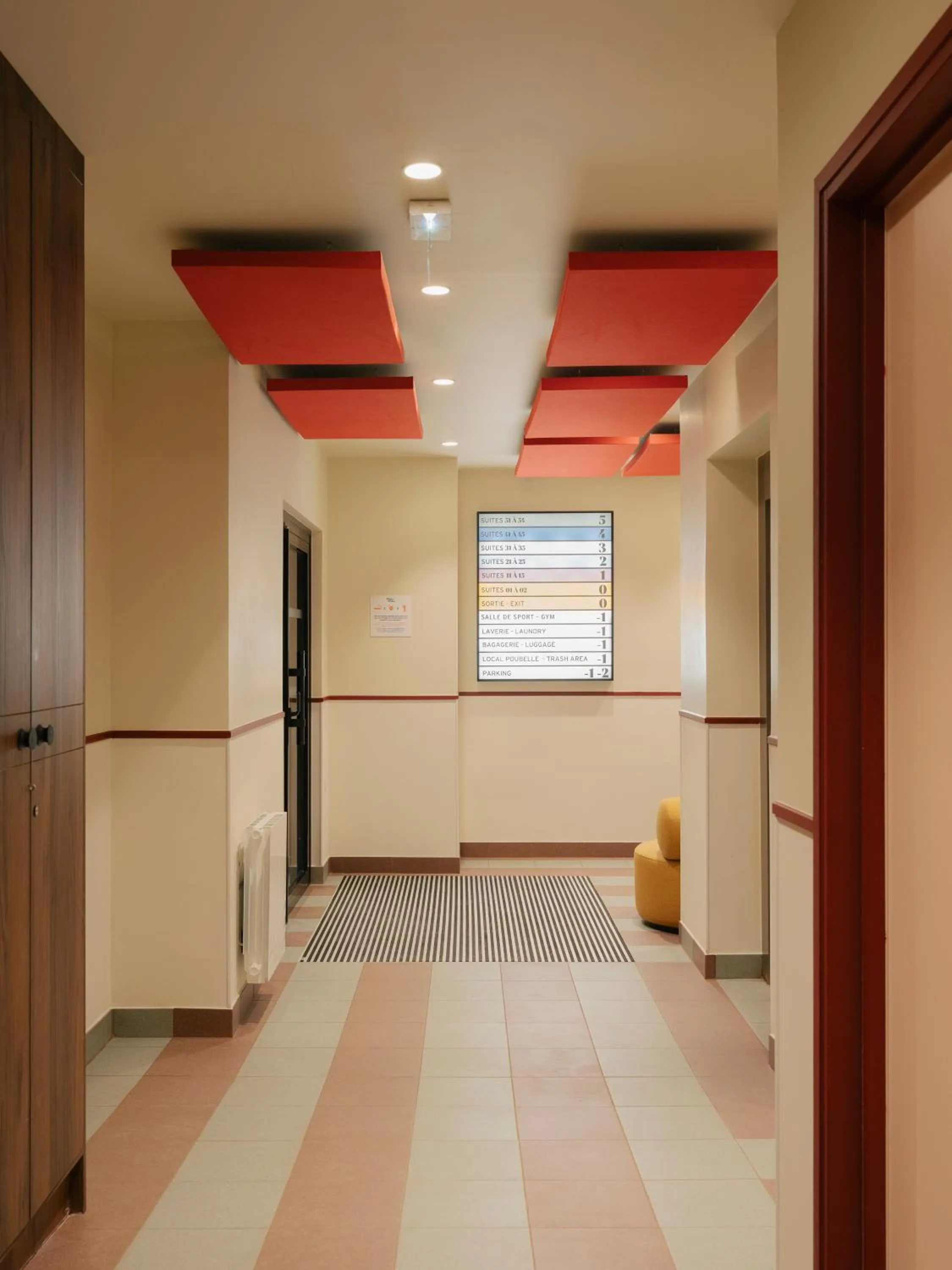 Facade/entrance in Edgar Suites Montrouge