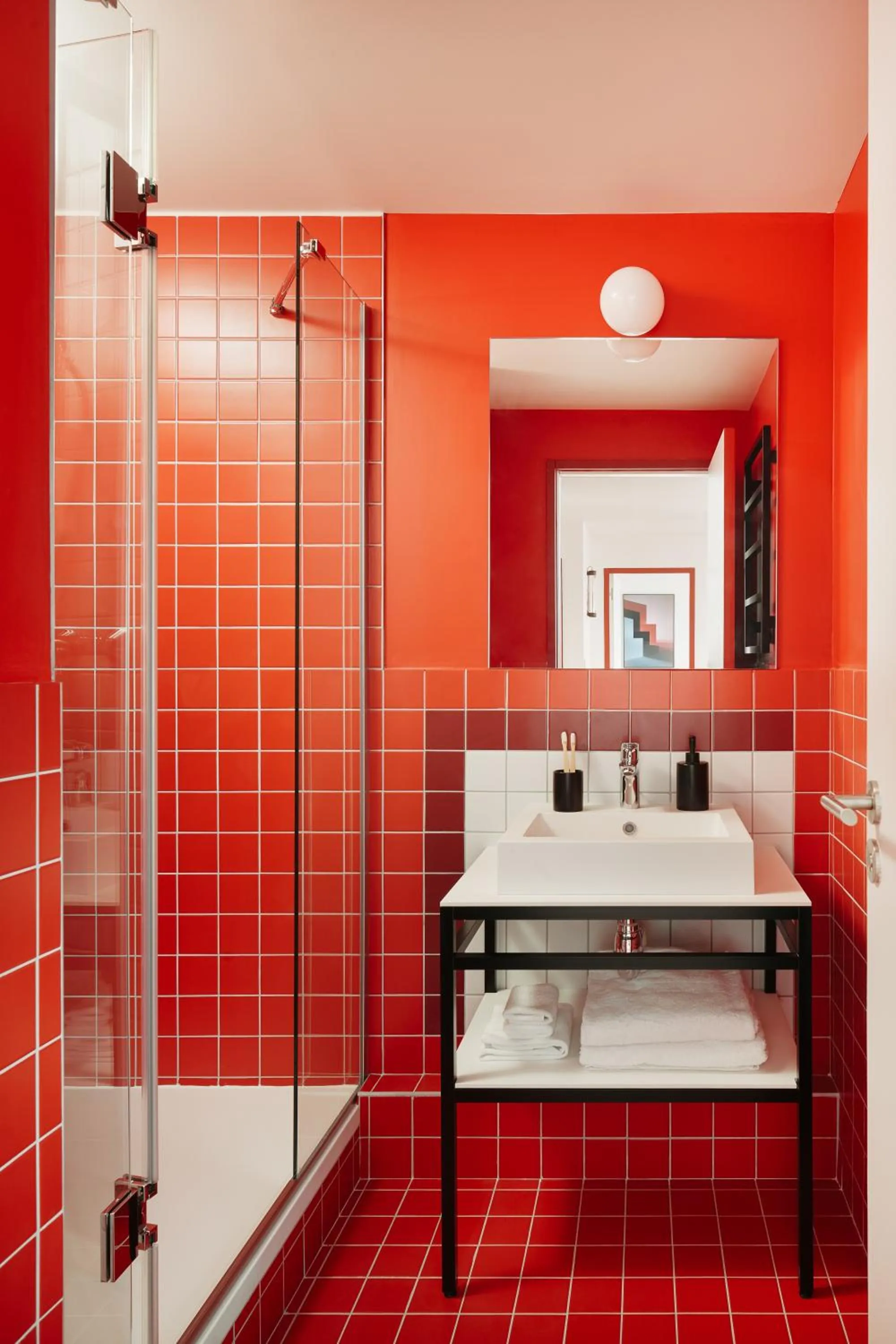 Bathroom in Edgar Suites Montrouge