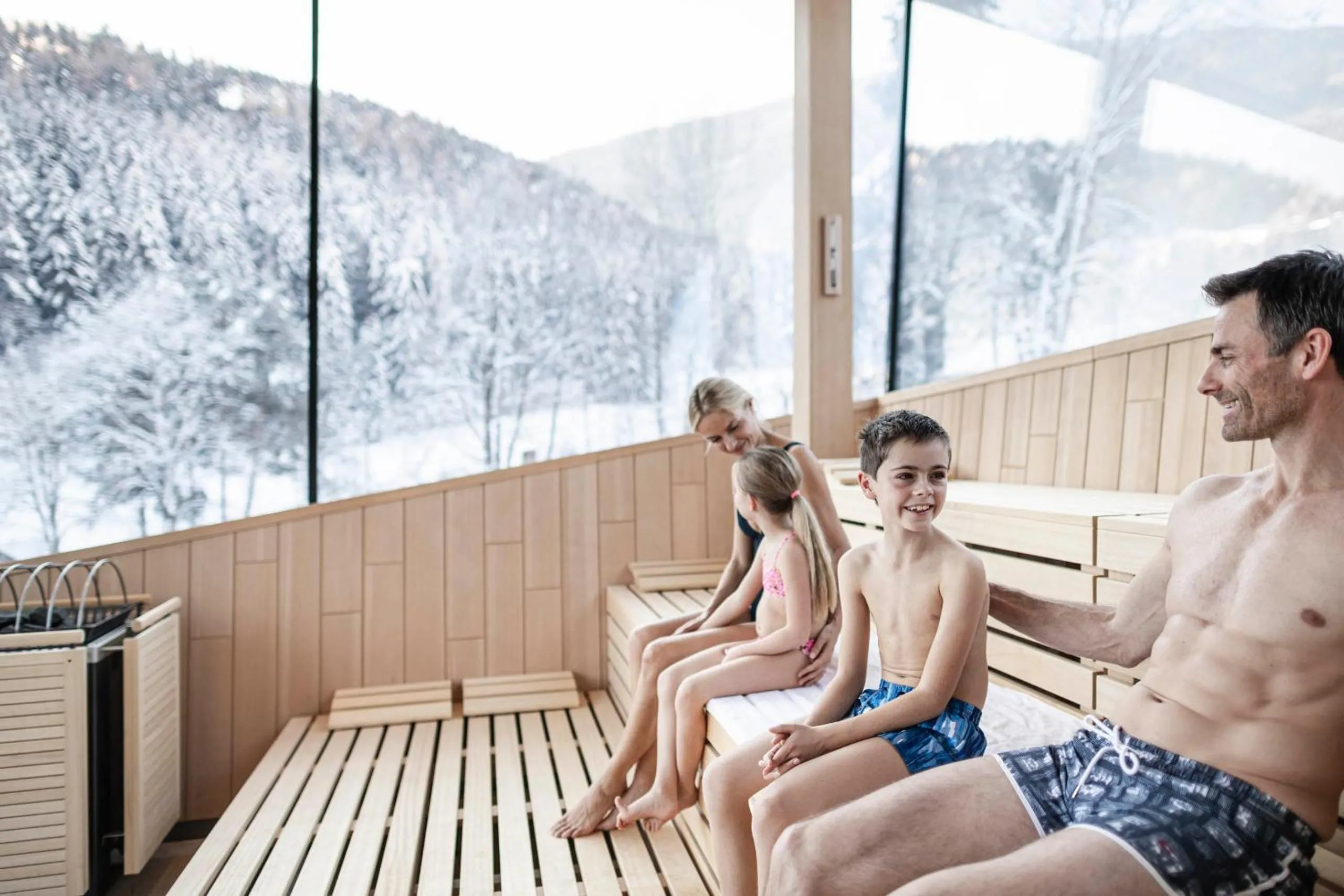 Winter in Falkensteiner Family Resort Lido l 4 Star Superior