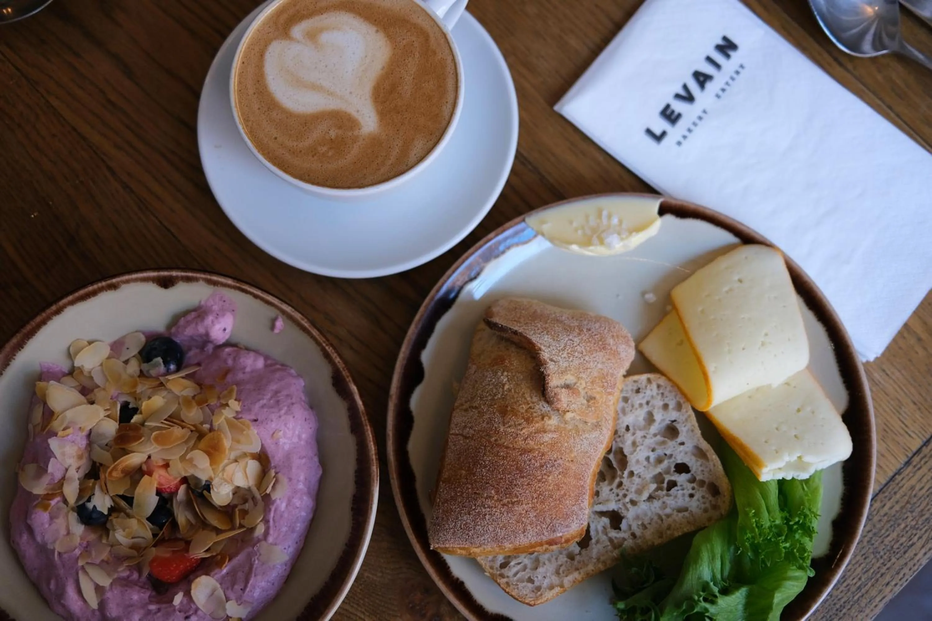 Food and drinks in Bob W Helsinki Kaarti