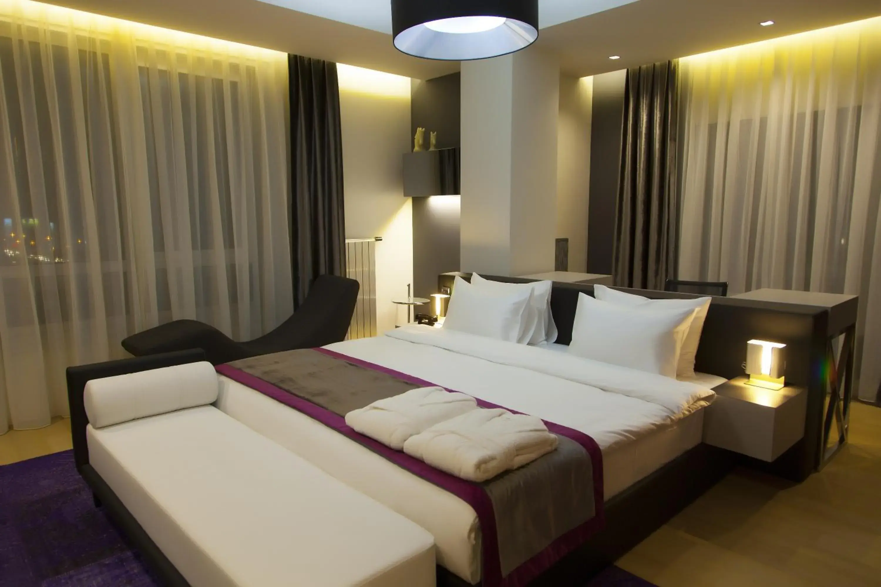 Bedroom, Bed in The Leos Residence Bedroom, Bed in The Leos Residence