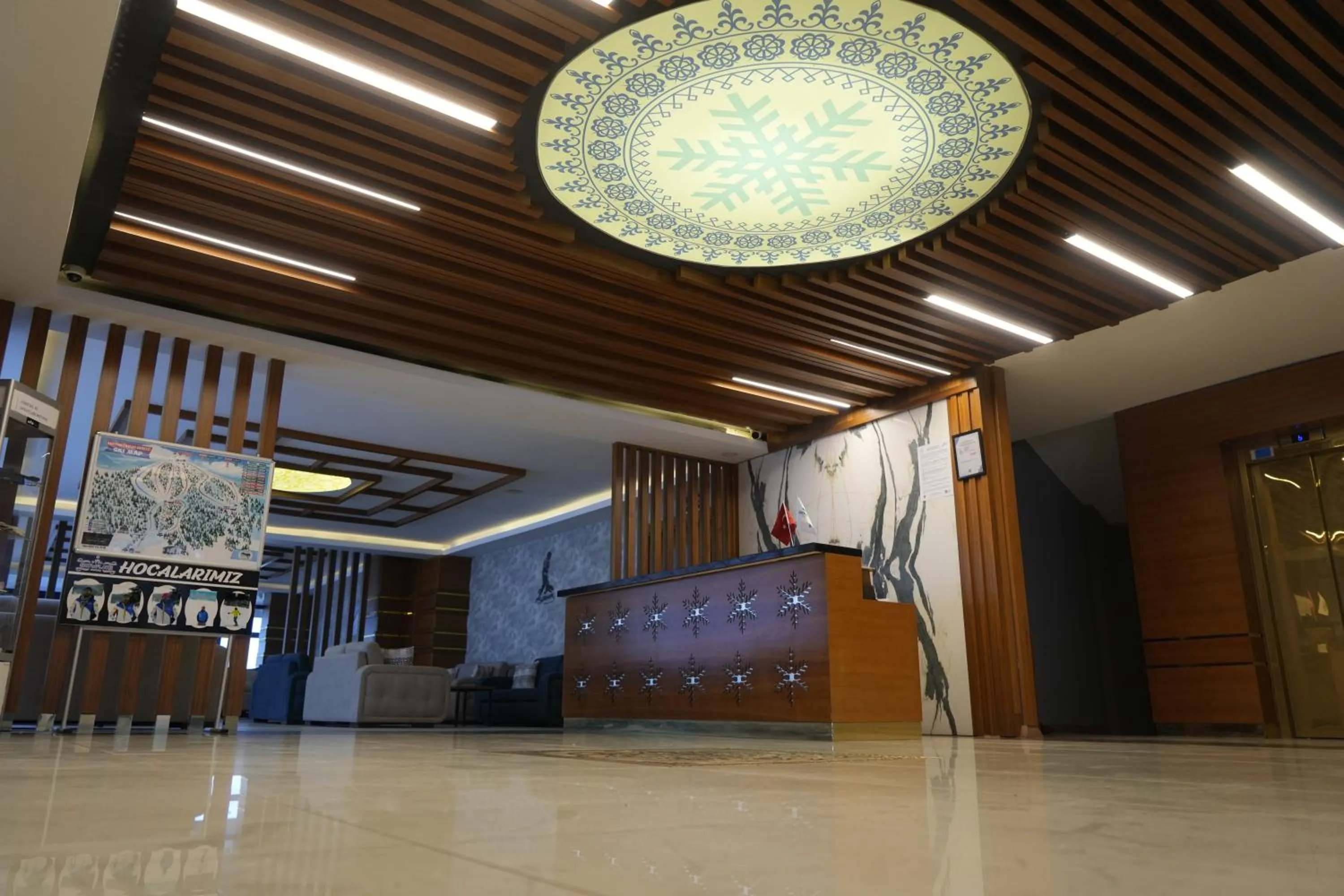 Snowflake Dag Hotel & SPA