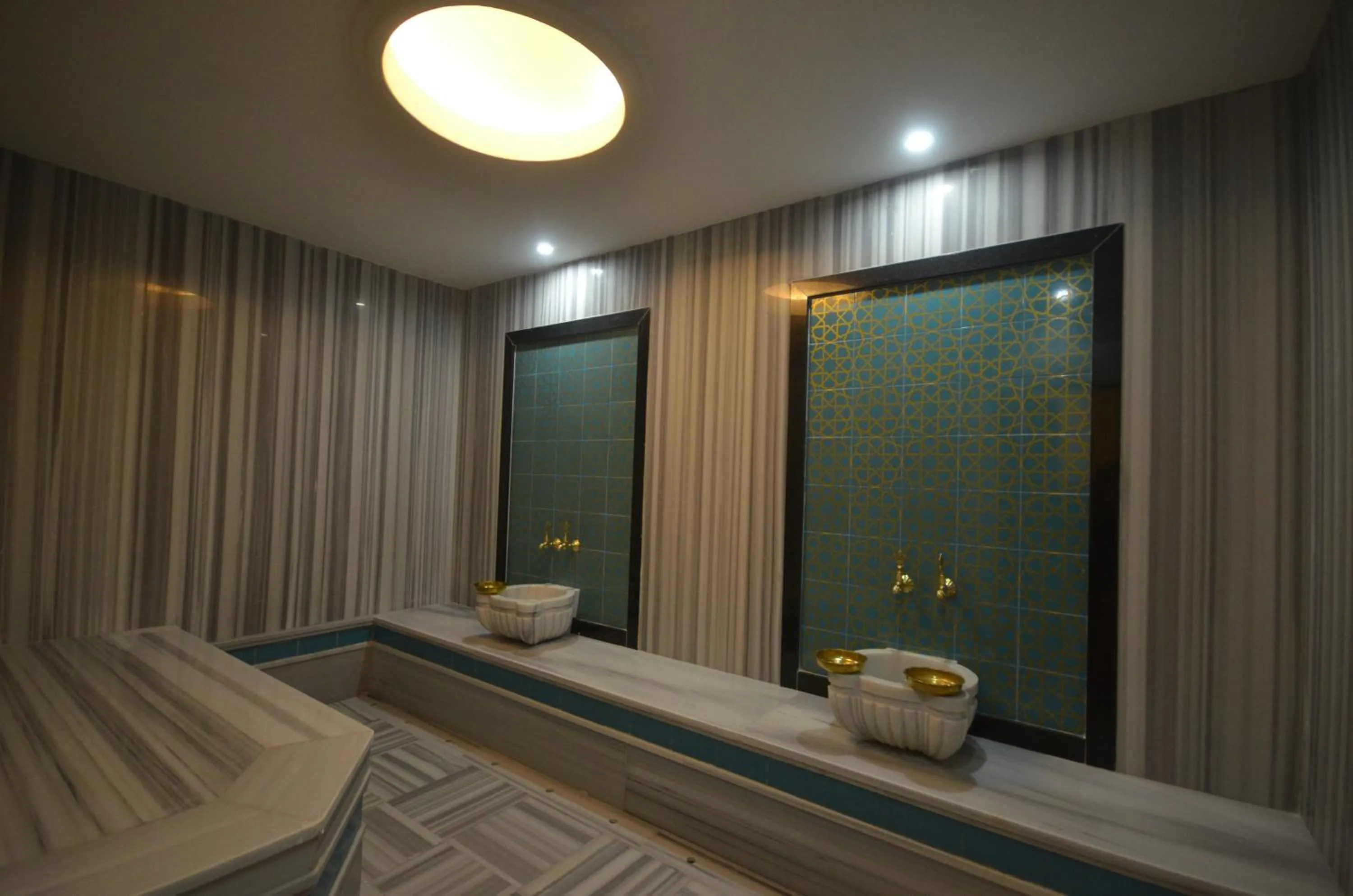 Snowflake Dag Hotel & SPA