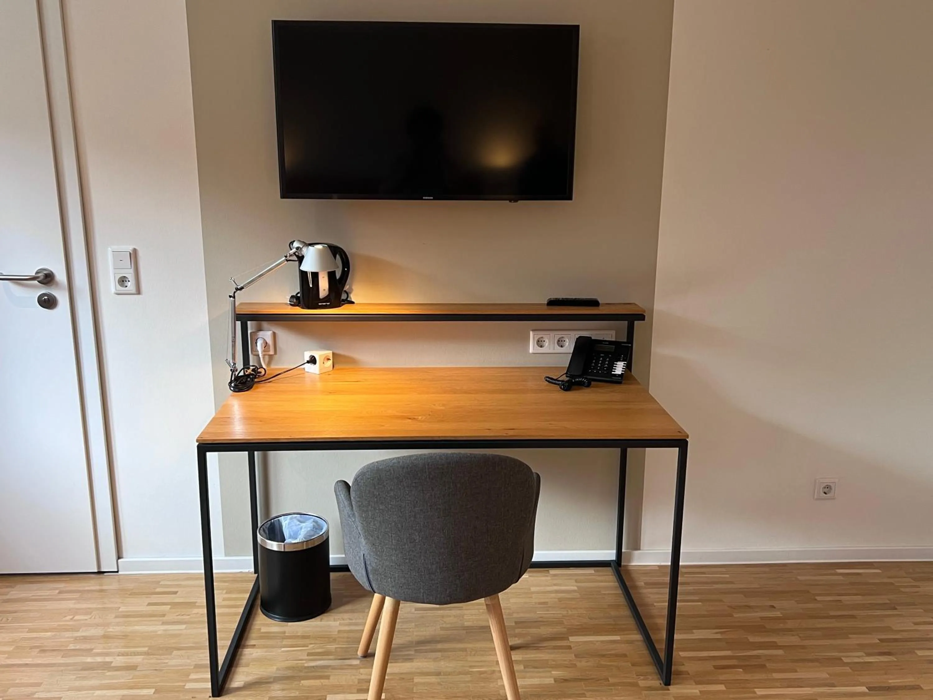 TV/Entertainment Center in Campus Kloster Damme