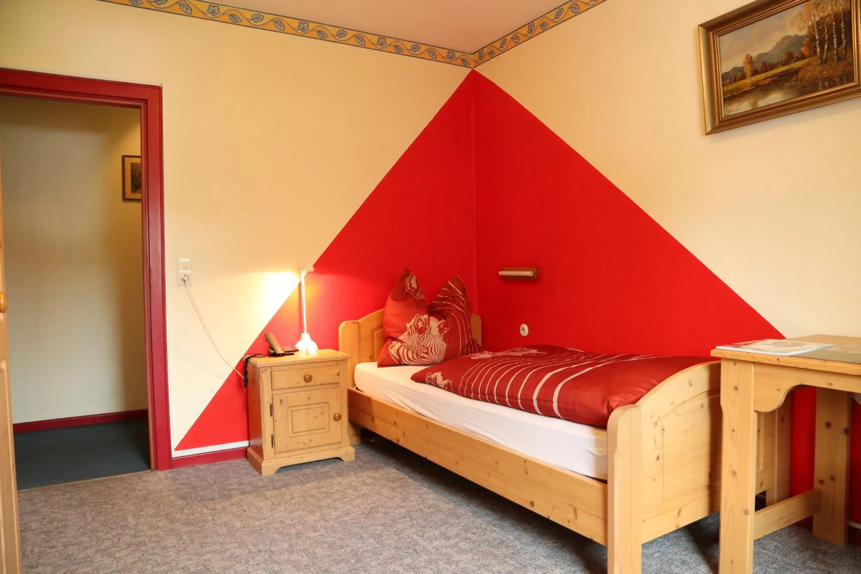 Photo of the whole room, Bed in Hotel Bechtel