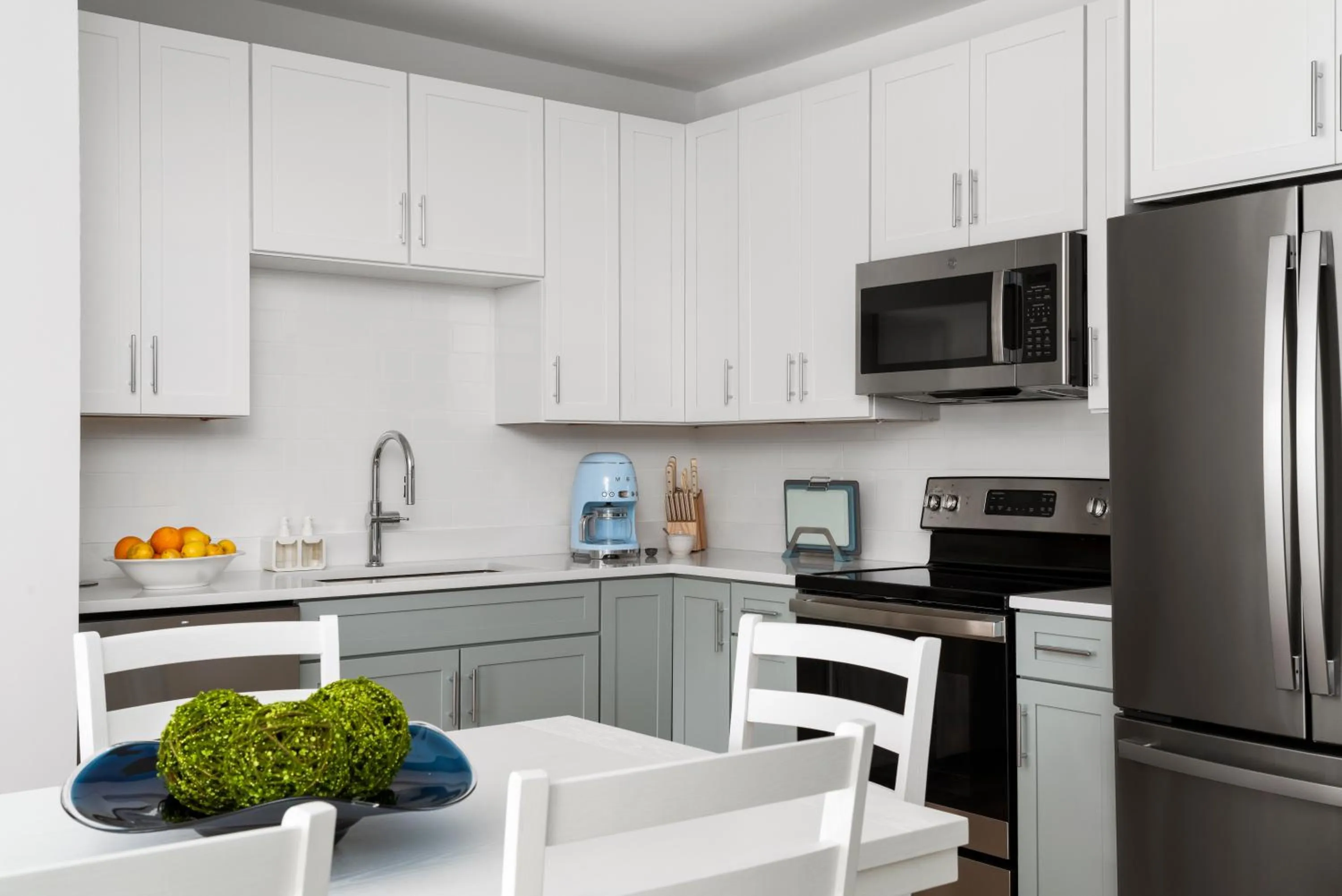 Kitchen or kitchenette in Island House Newport