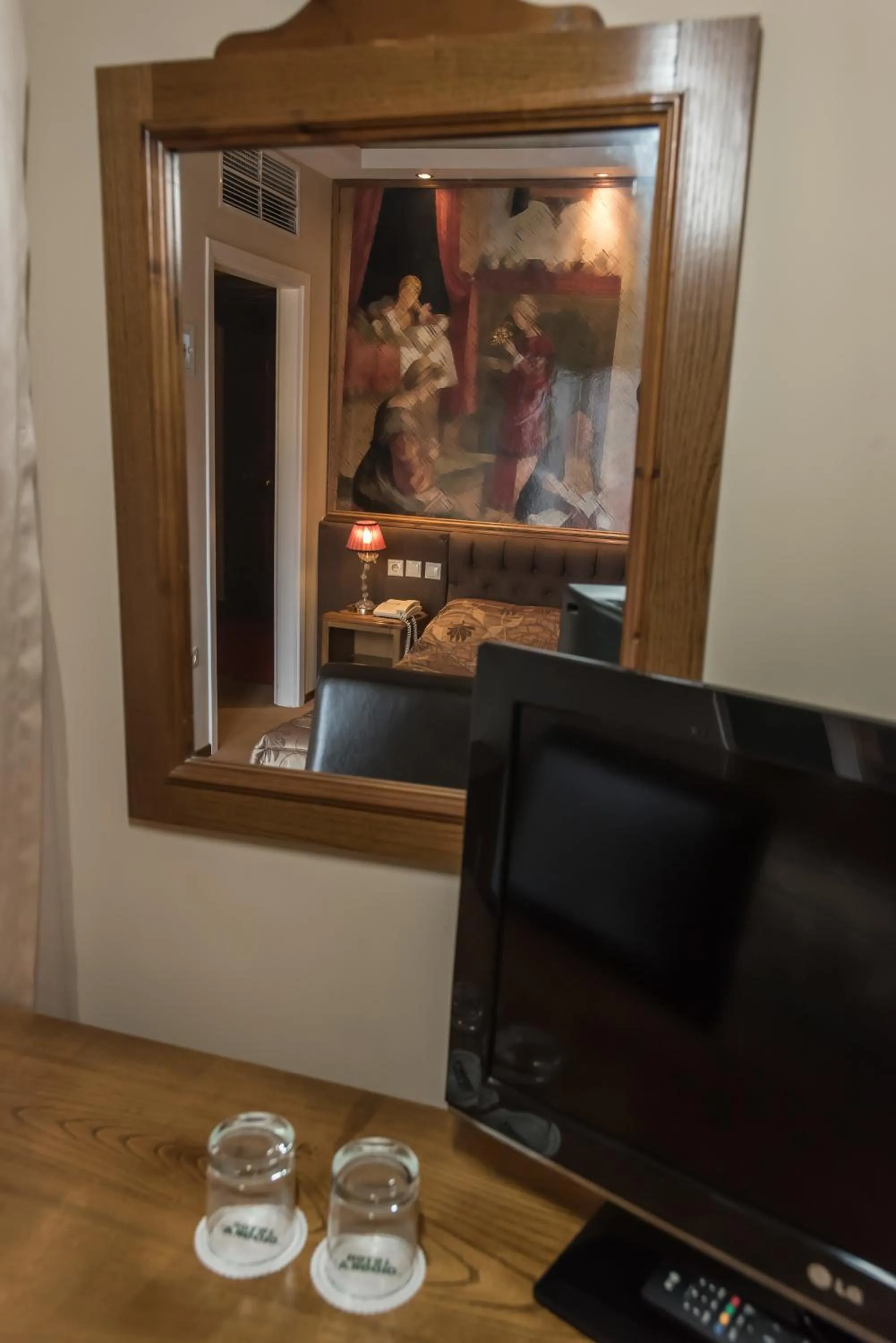 TV and multimedia in Anesis Hotel