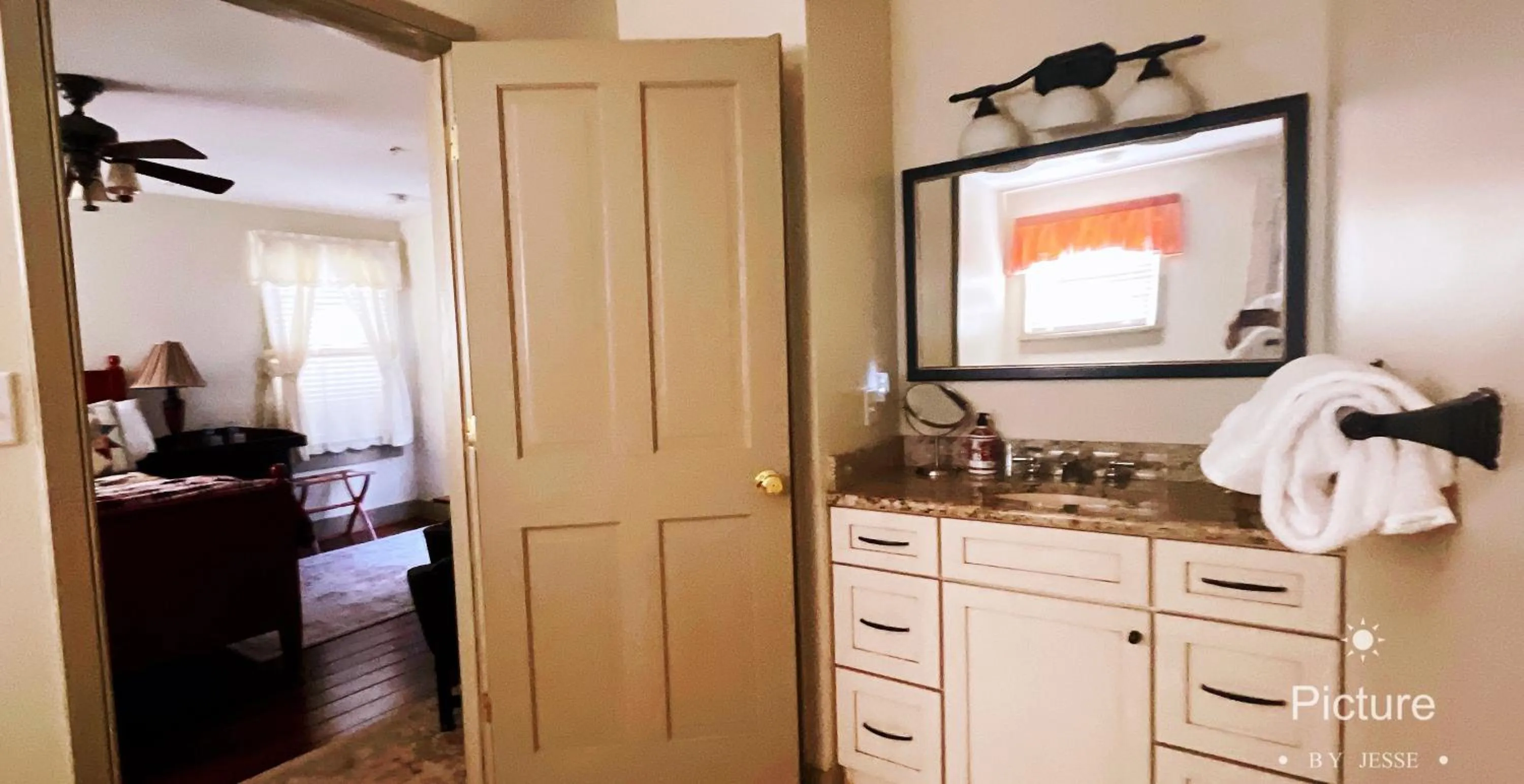 Wayside Inn Bed and Breakfast