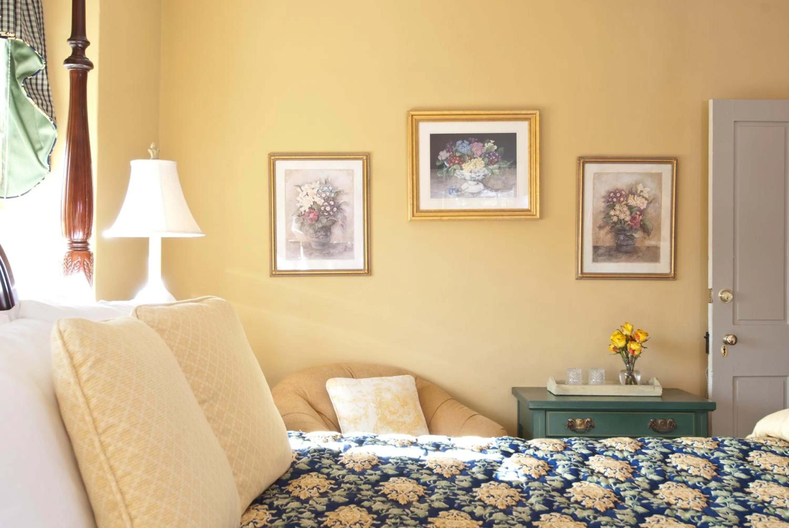 Bedroom, Bed in Wayside Inn Bed and Breakfast