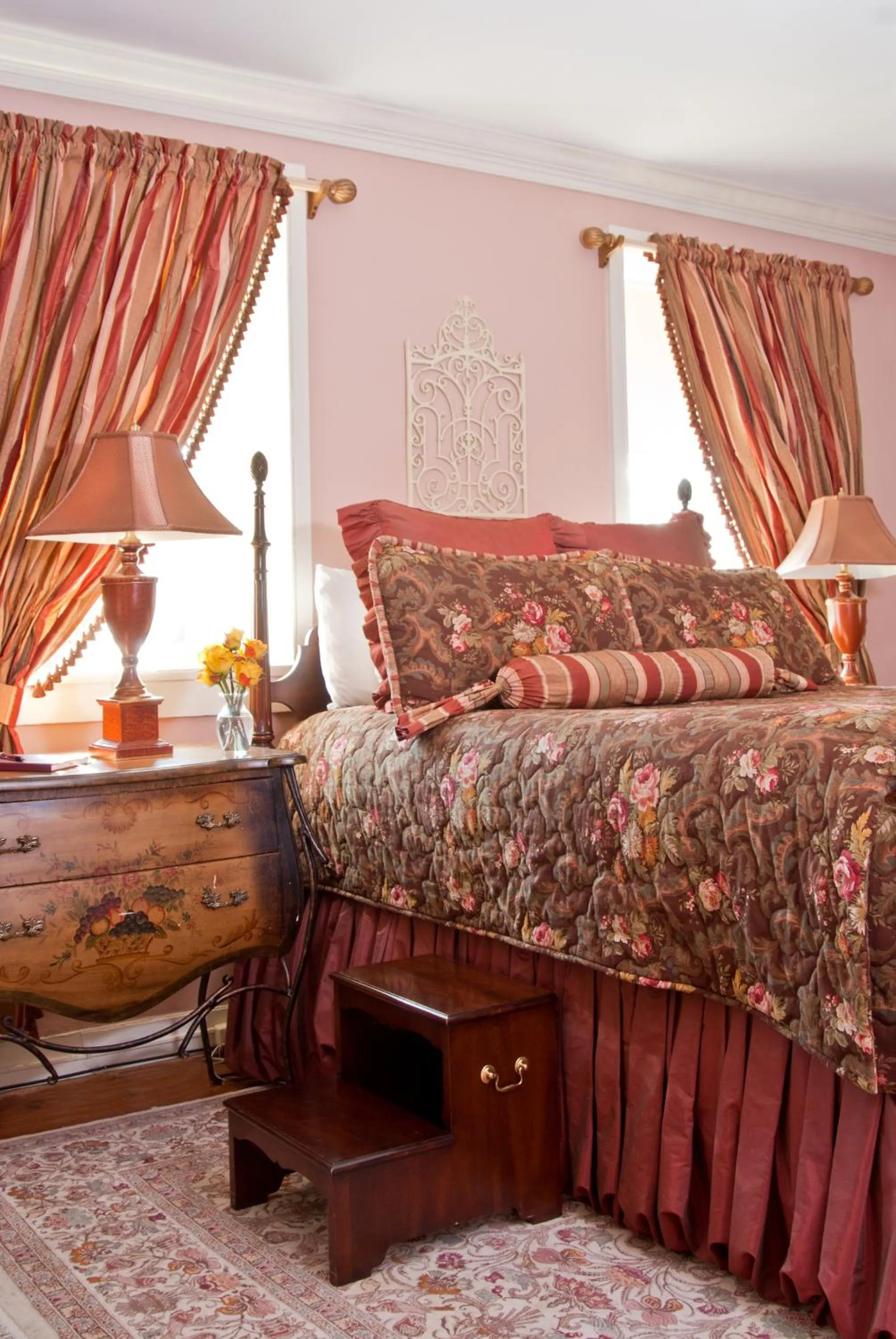 Bedroom, Bed in Wayside Inn Bed and Breakfast