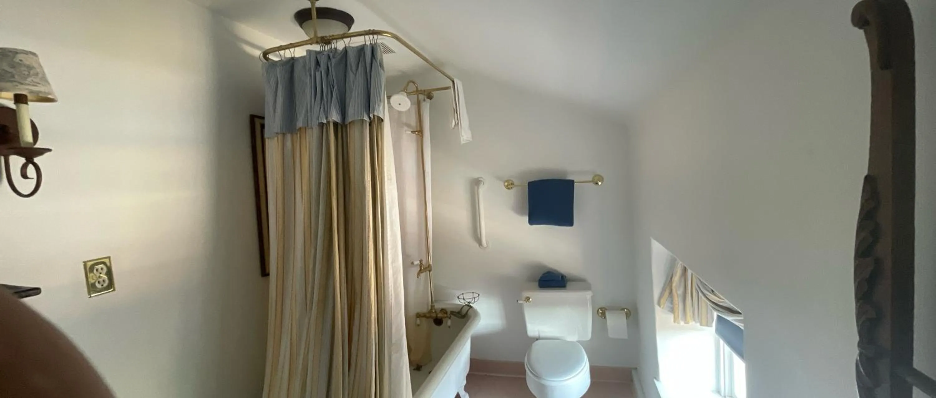 Wayside Inn Bed and Breakfast