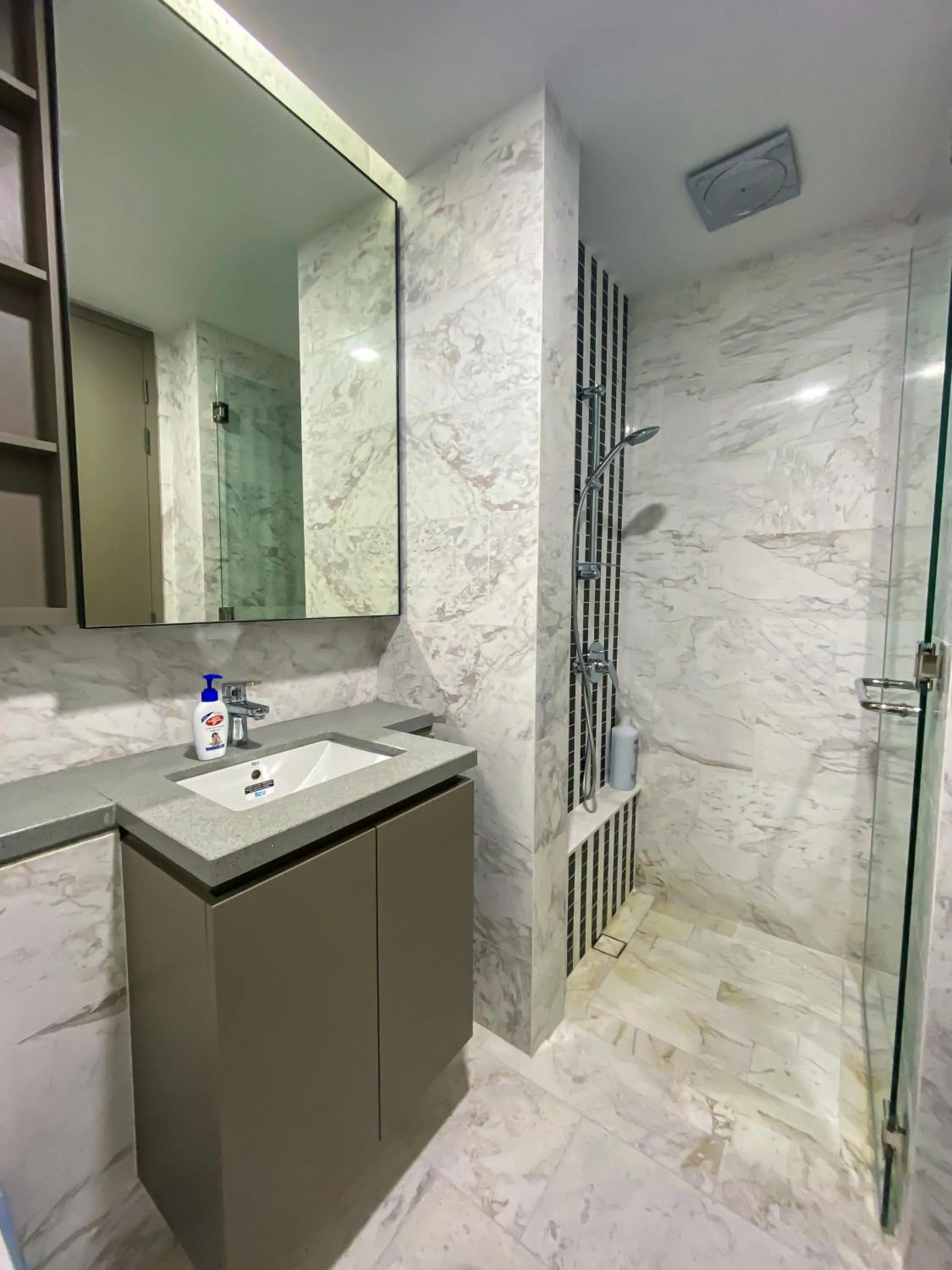 Bathroom in Eaton Residence Yemala