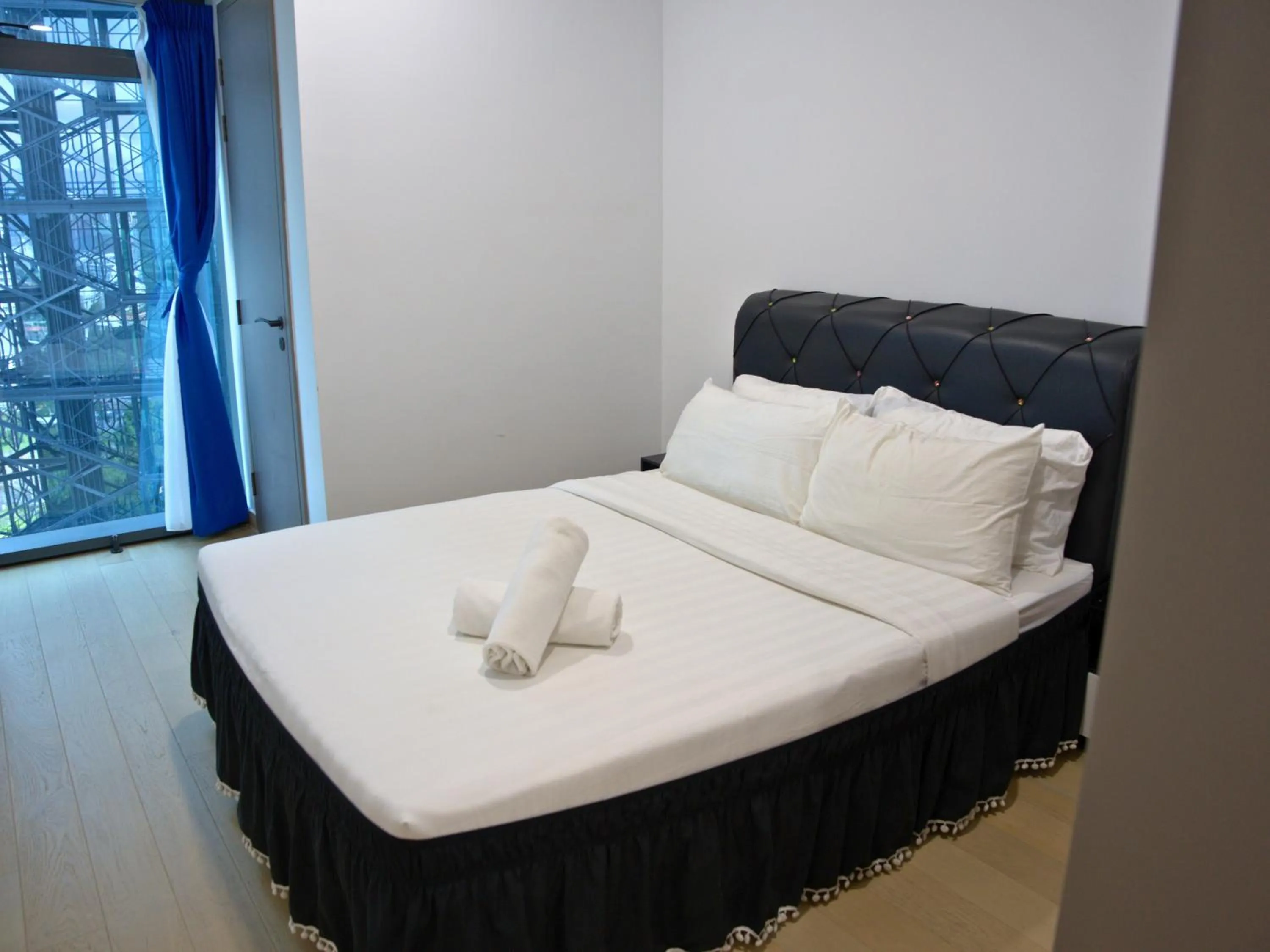 Bed in Eaton Residence Yemala