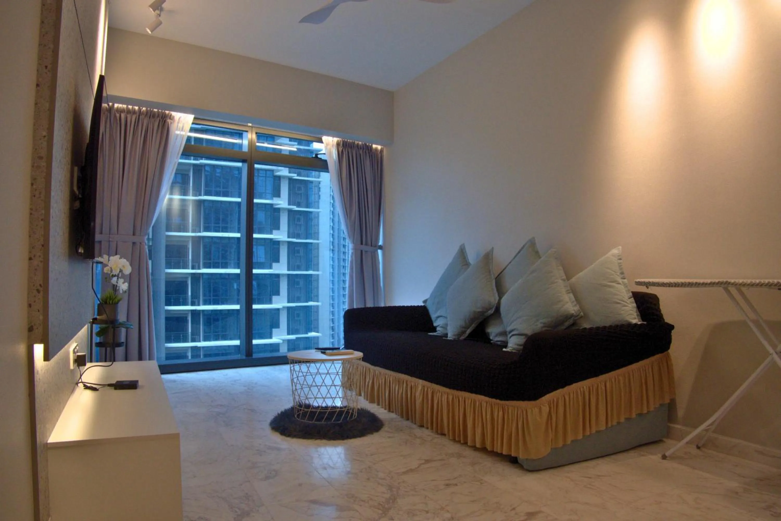 Living room in Eaton Residence Yemala