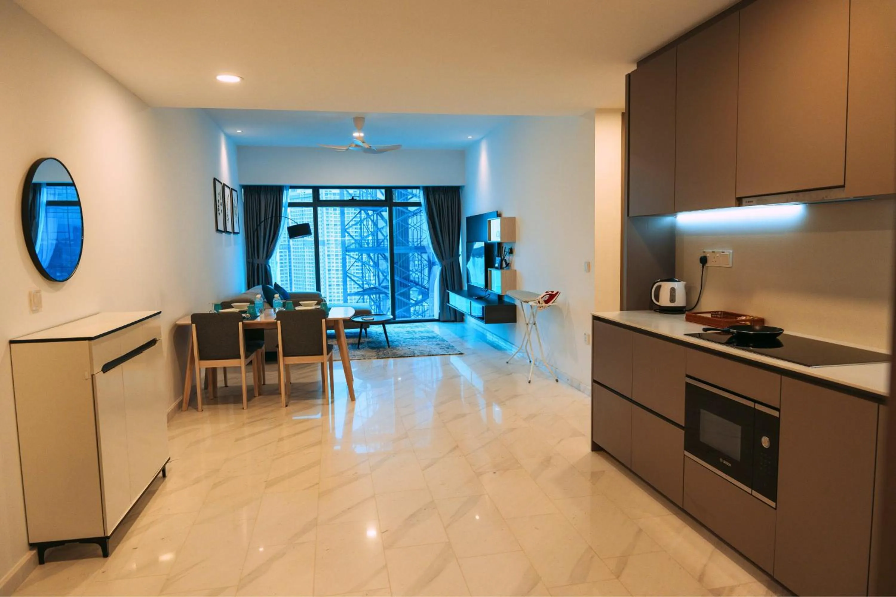 Kitchen or kitchenette in Eaton Residence Yemala