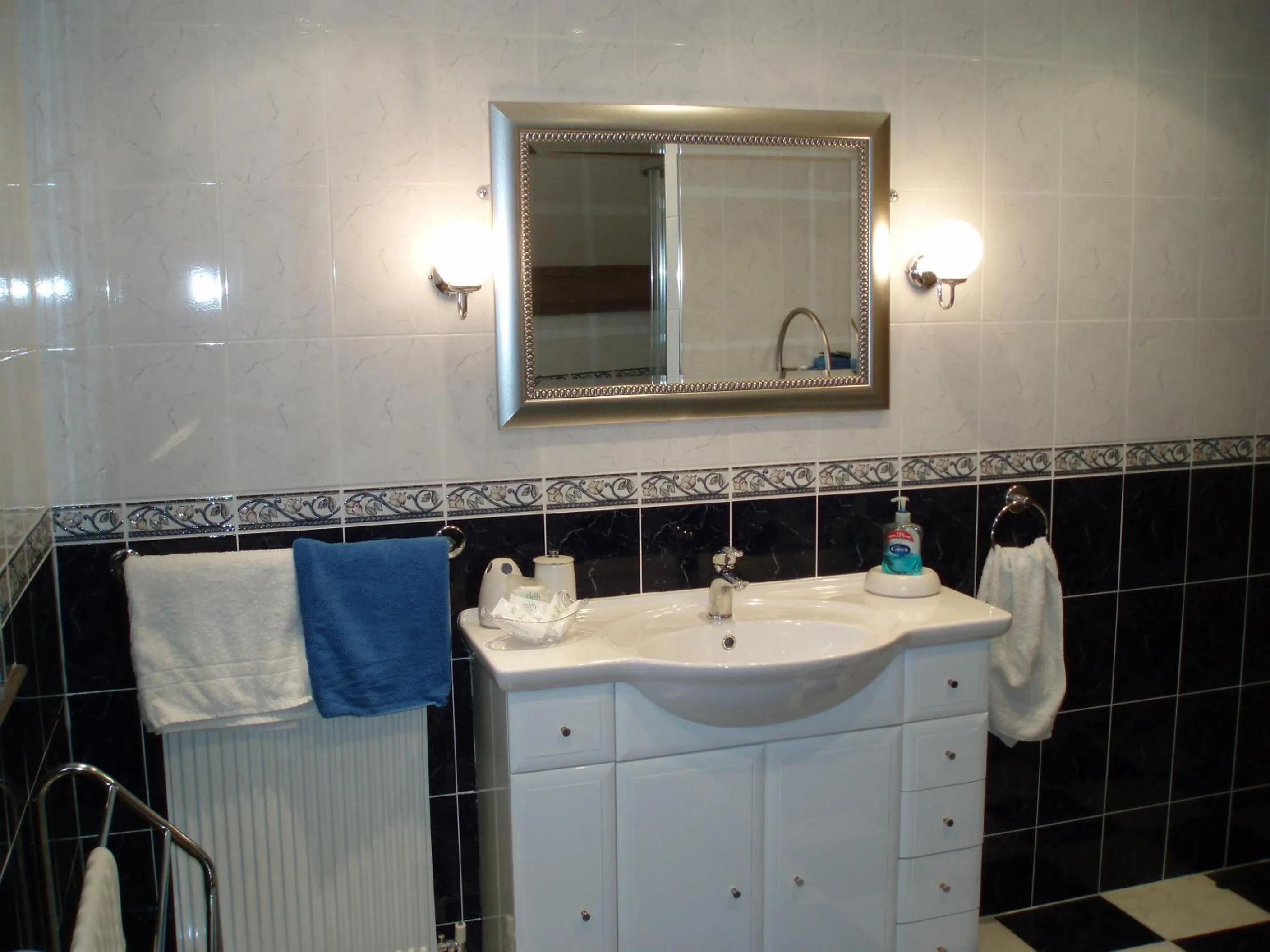 Bathroom in Foxhill Barn