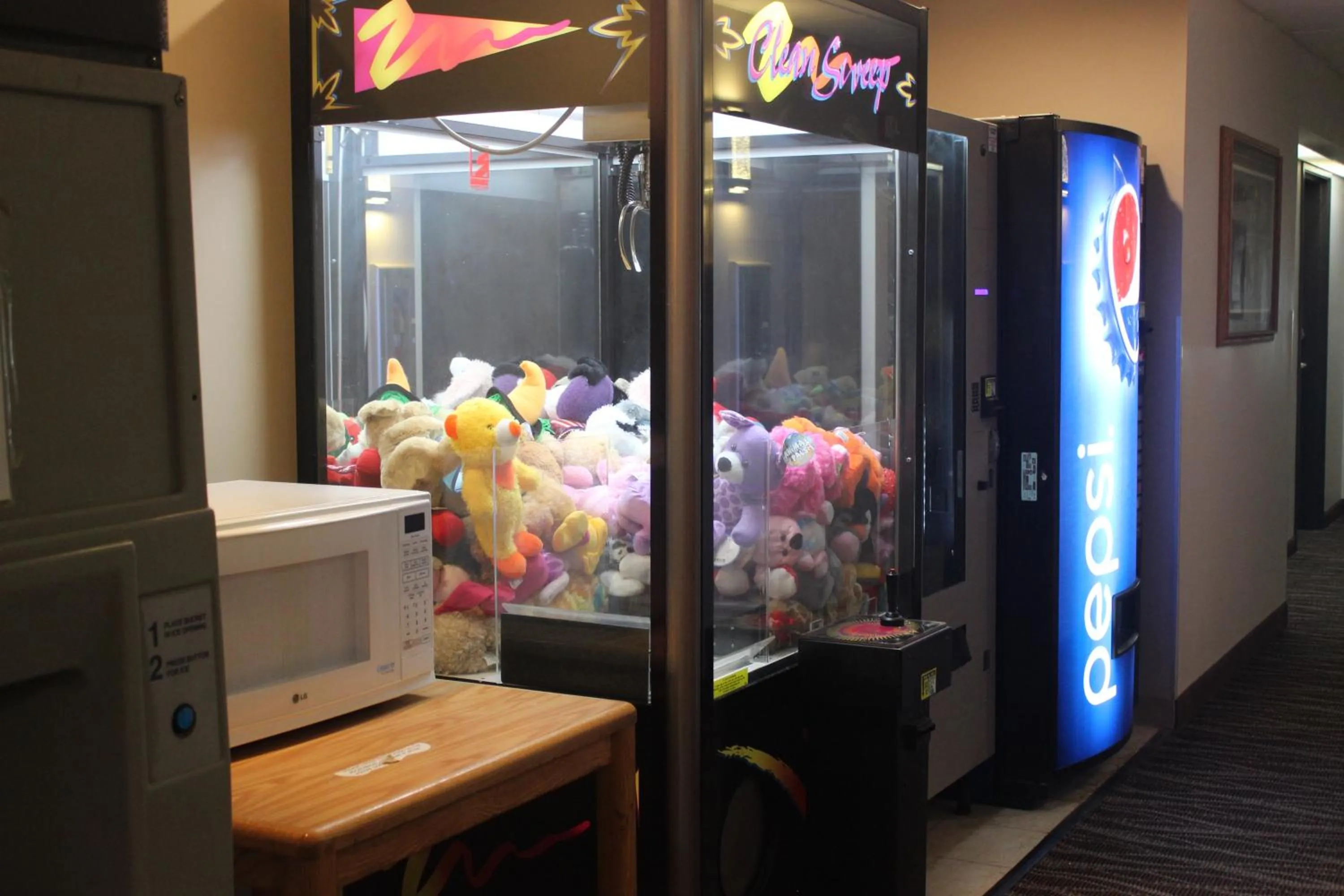 vending machine in Eastwood Inn