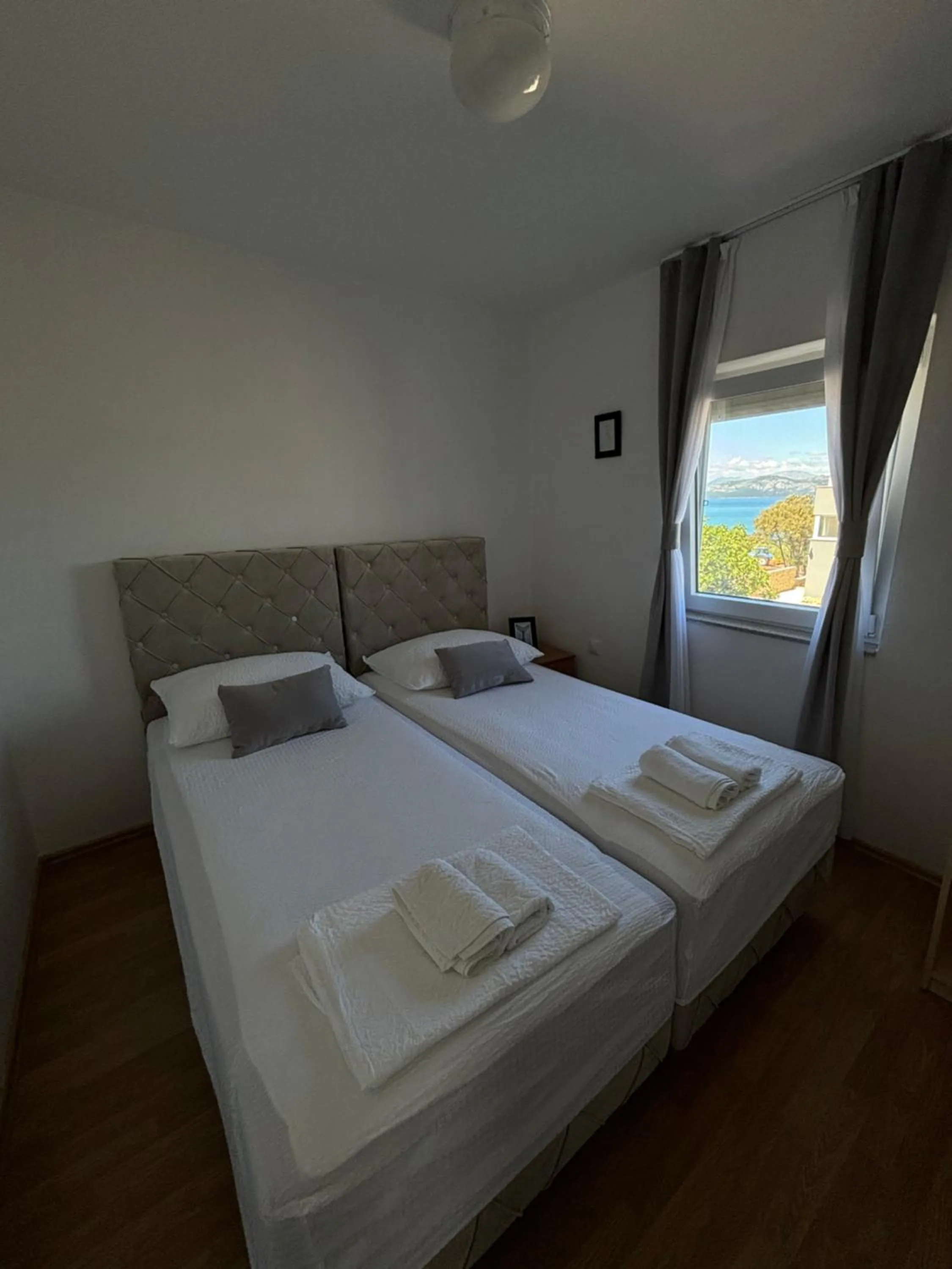 Bed in Apartments Medic
