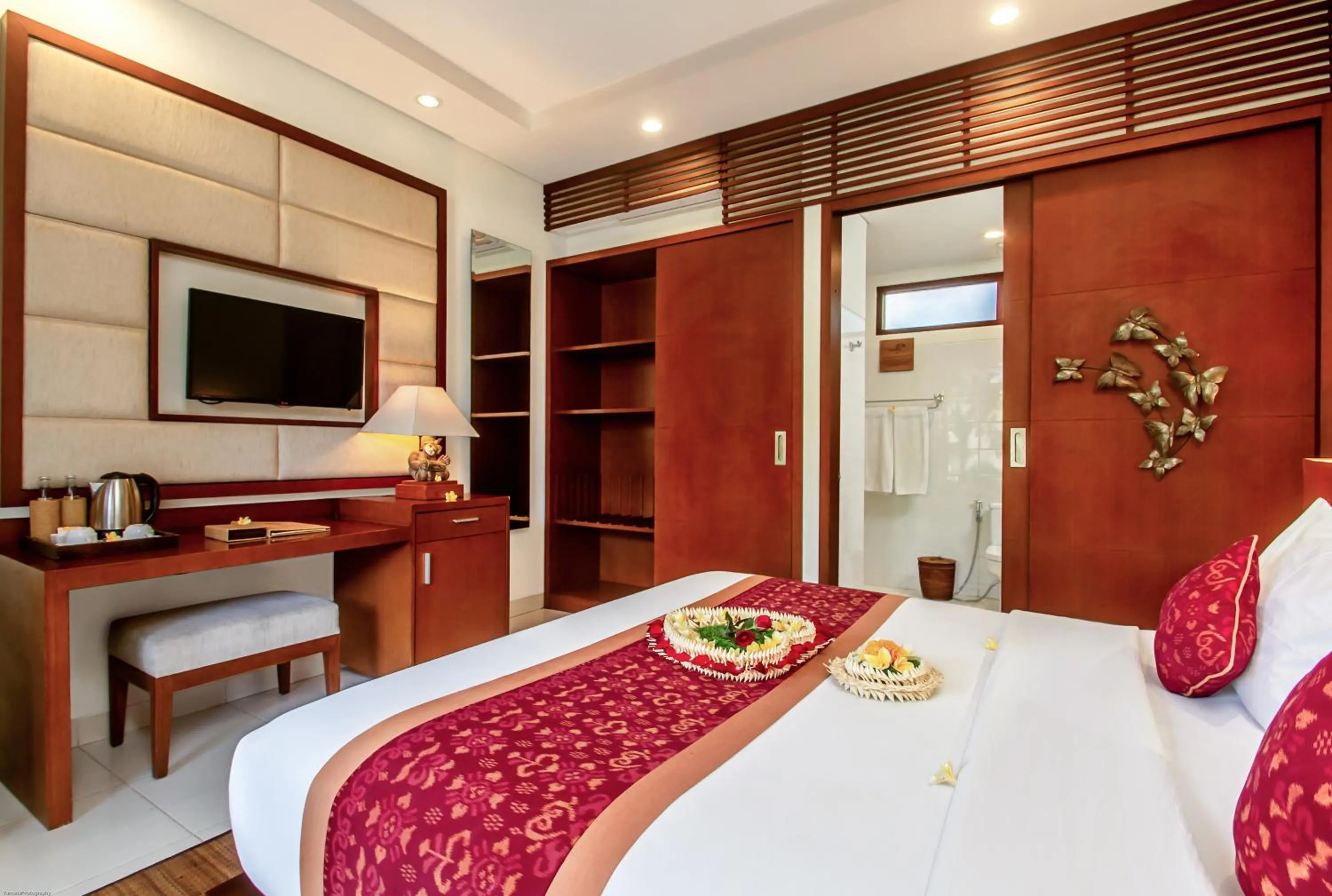 TV and multimedia, Bed in Tebesaya Cottage by GenuineHost