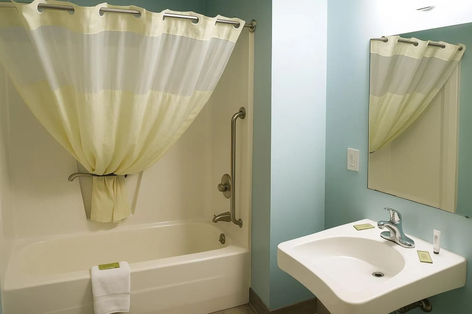 Bathroom in Raceway Inn