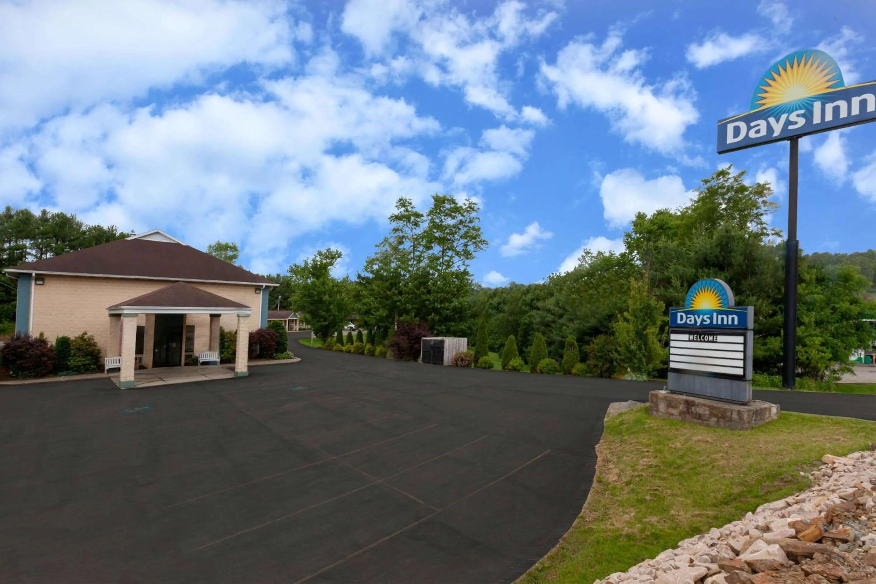 Property building in Days Inn by Wyndham Donegal