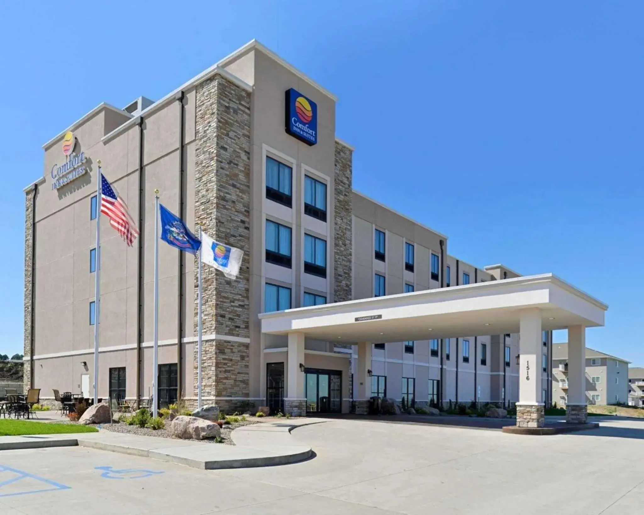 Property building in Comfort Inn & Suites Mandan - Bismarck Property building in Comfort Inn & Suites Mandan - Bismarck