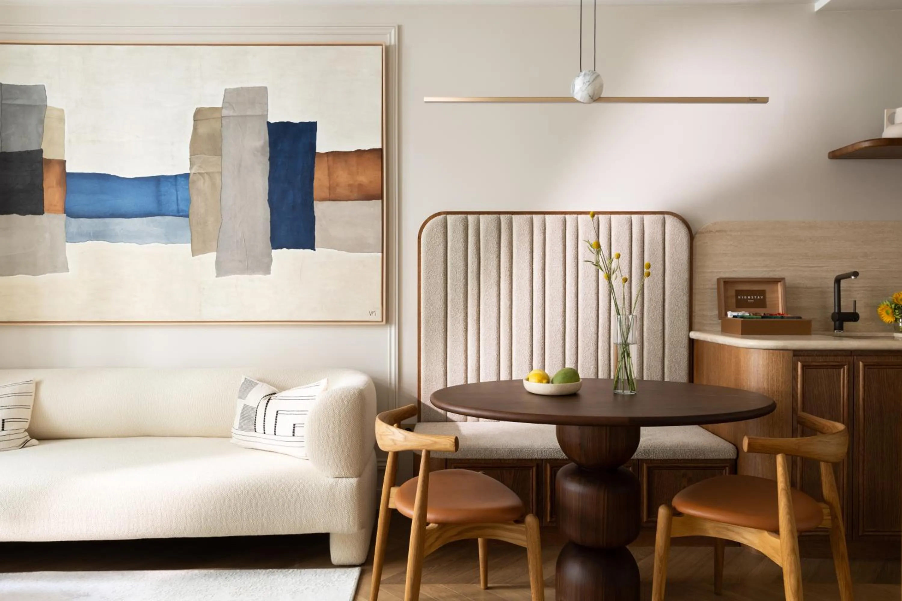 Kitchen or kitchenette in HIGHSTAY - Luxury Serviced Apartments - Bourse