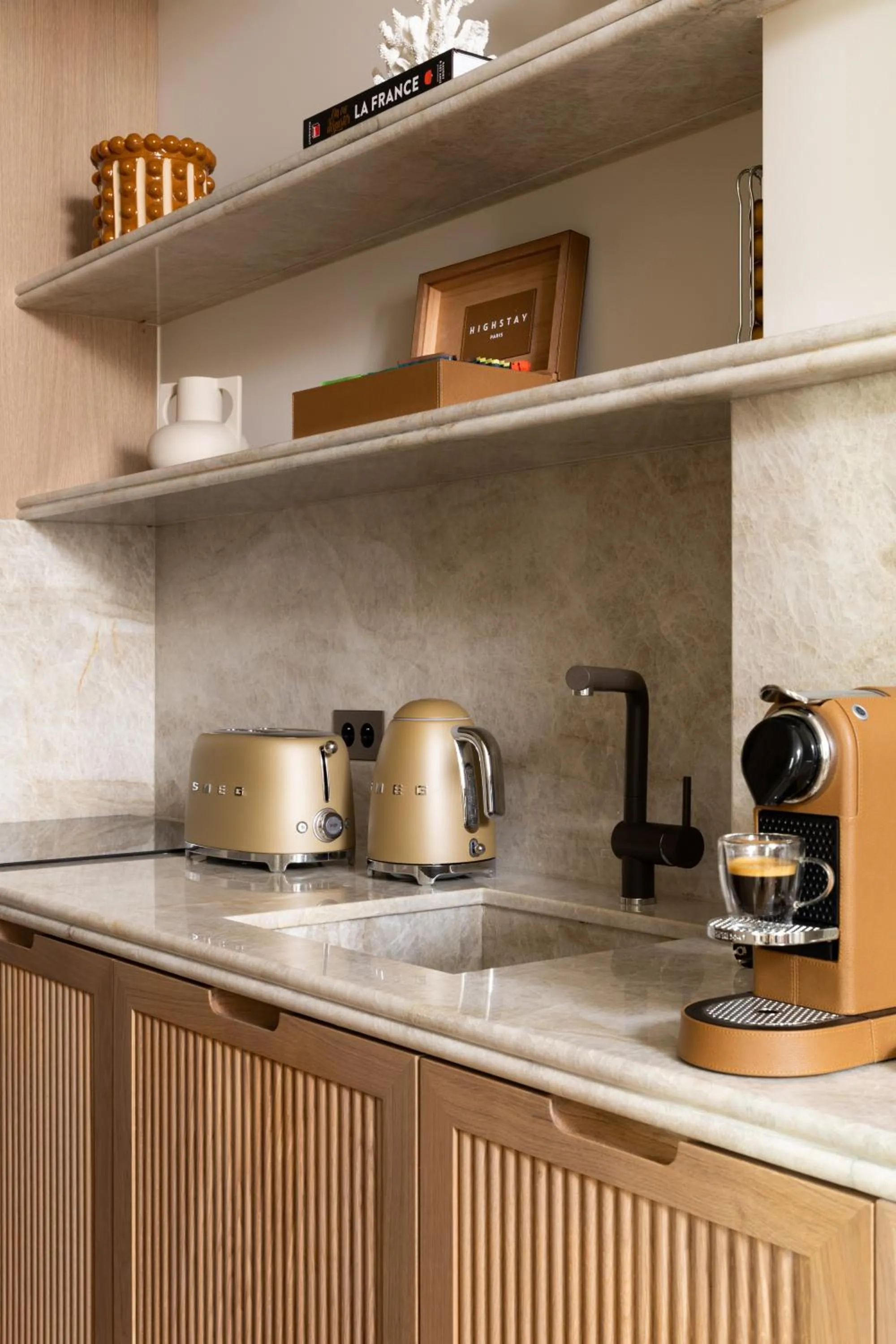 Coffee/tea facilities in HIGHSTAY - Luxury Serviced Apartments - Bourse