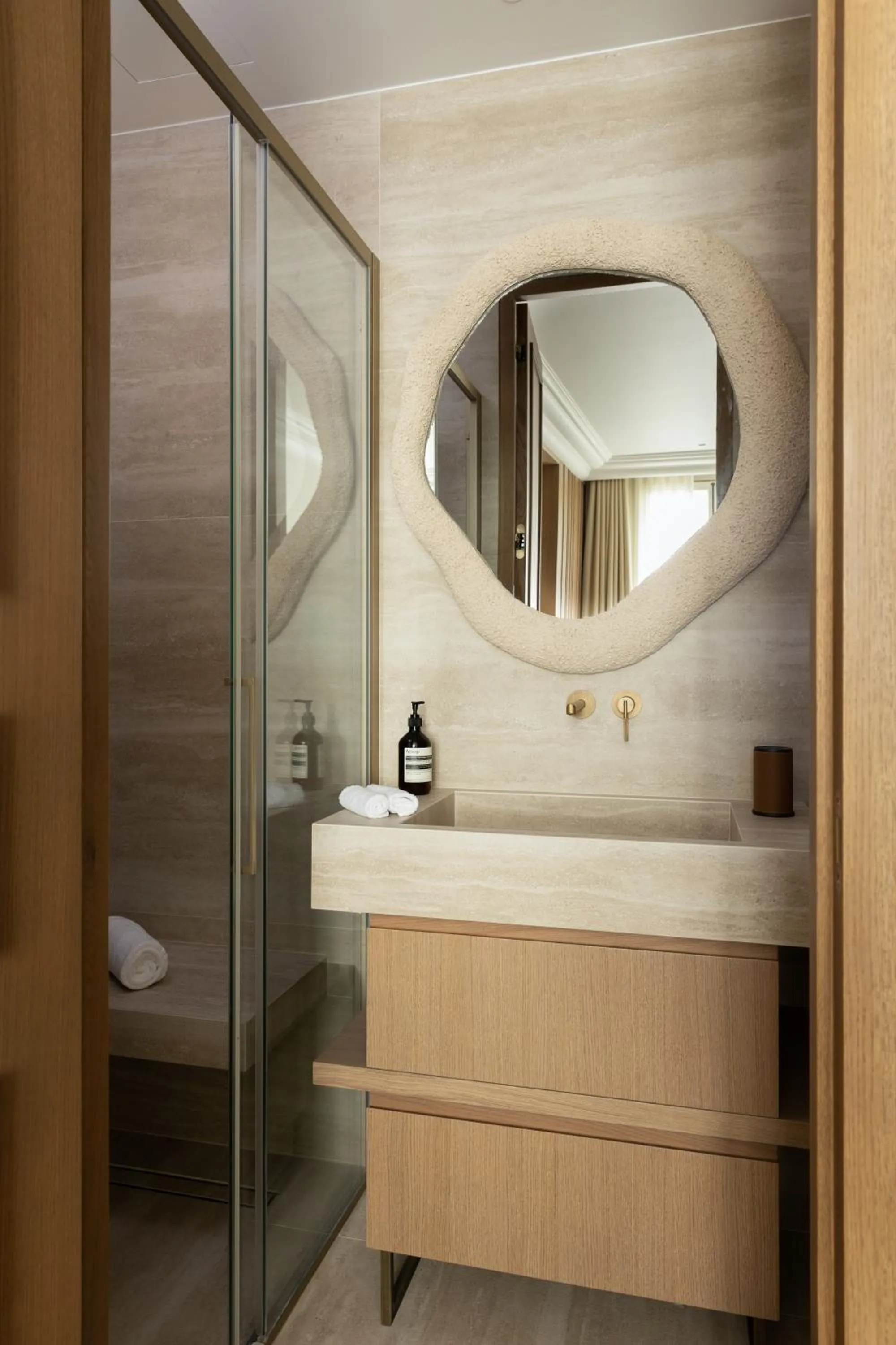 Bathroom in HIGHSTAY - Luxury Serviced Apartments - Bourse