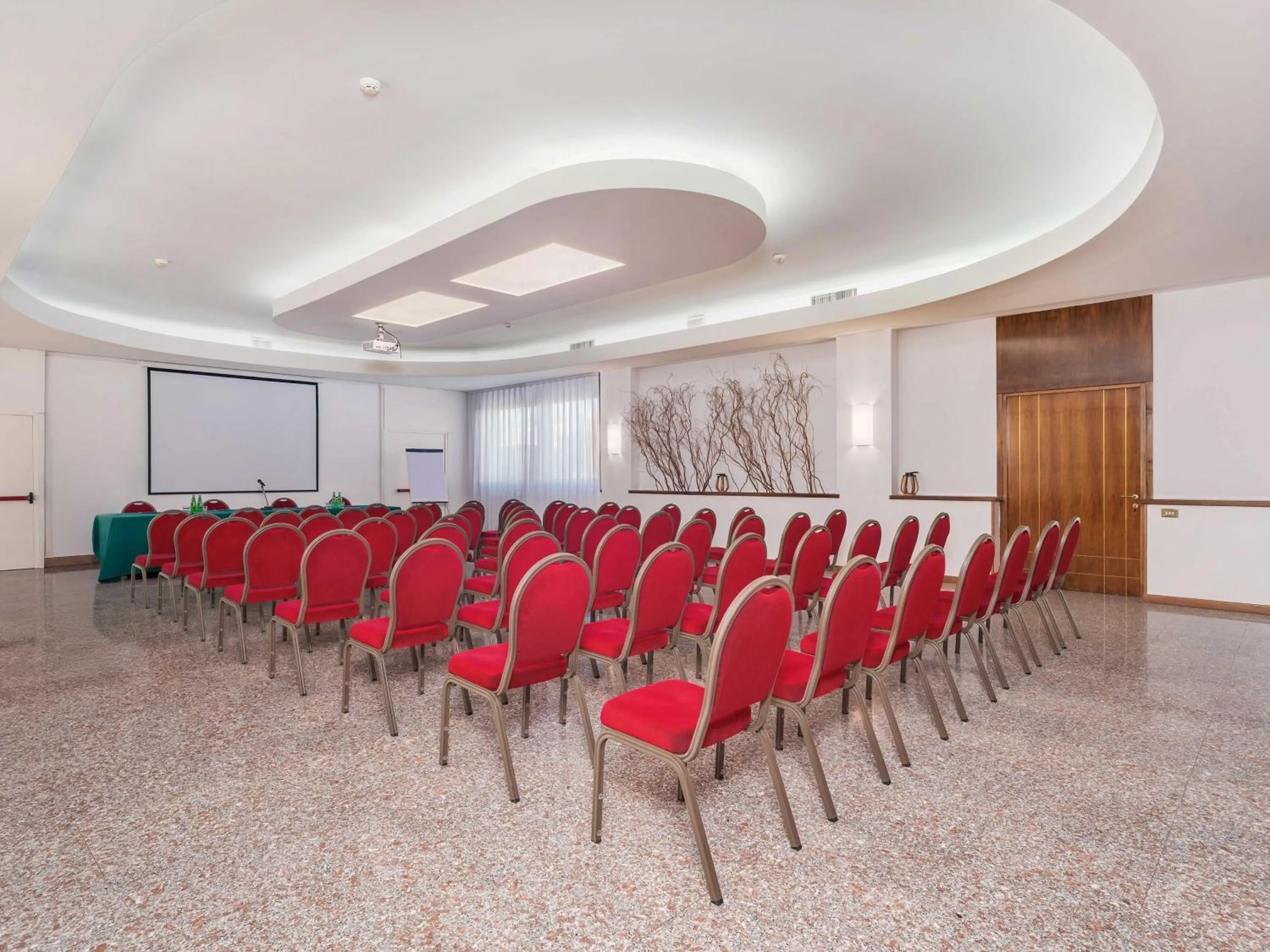 Meeting/conference room in B&B HOTEL Eurorest Conegliano