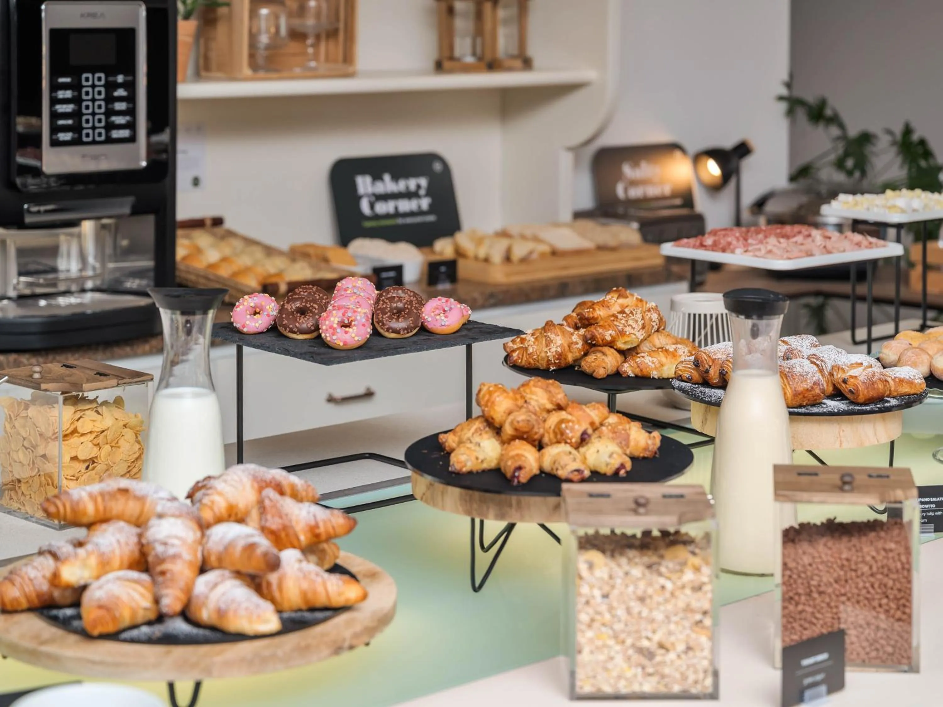 Buffet breakfast in B&B HOTEL Eurorest Conegliano