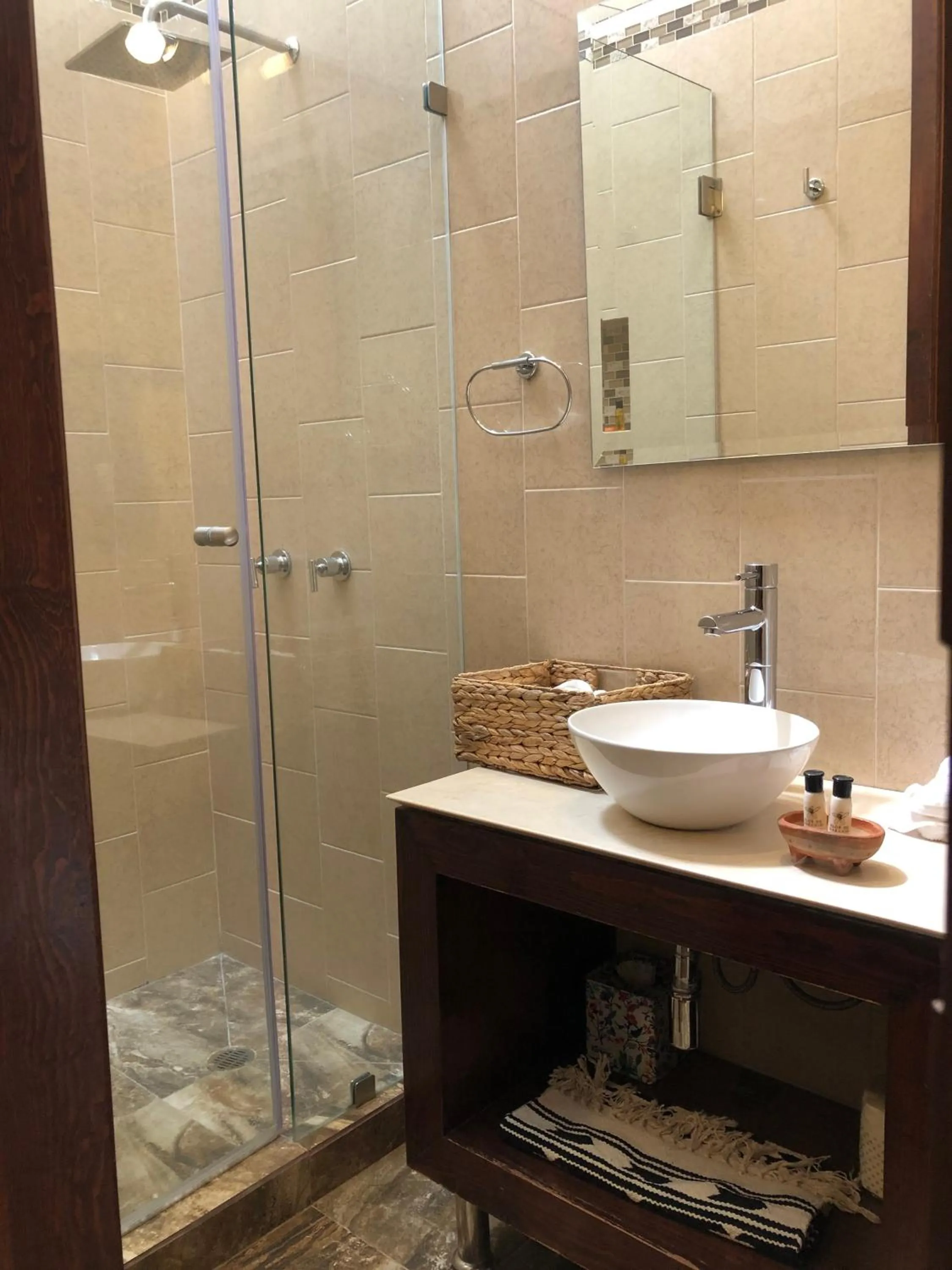 Shower in Cuadra Casona el Calvario