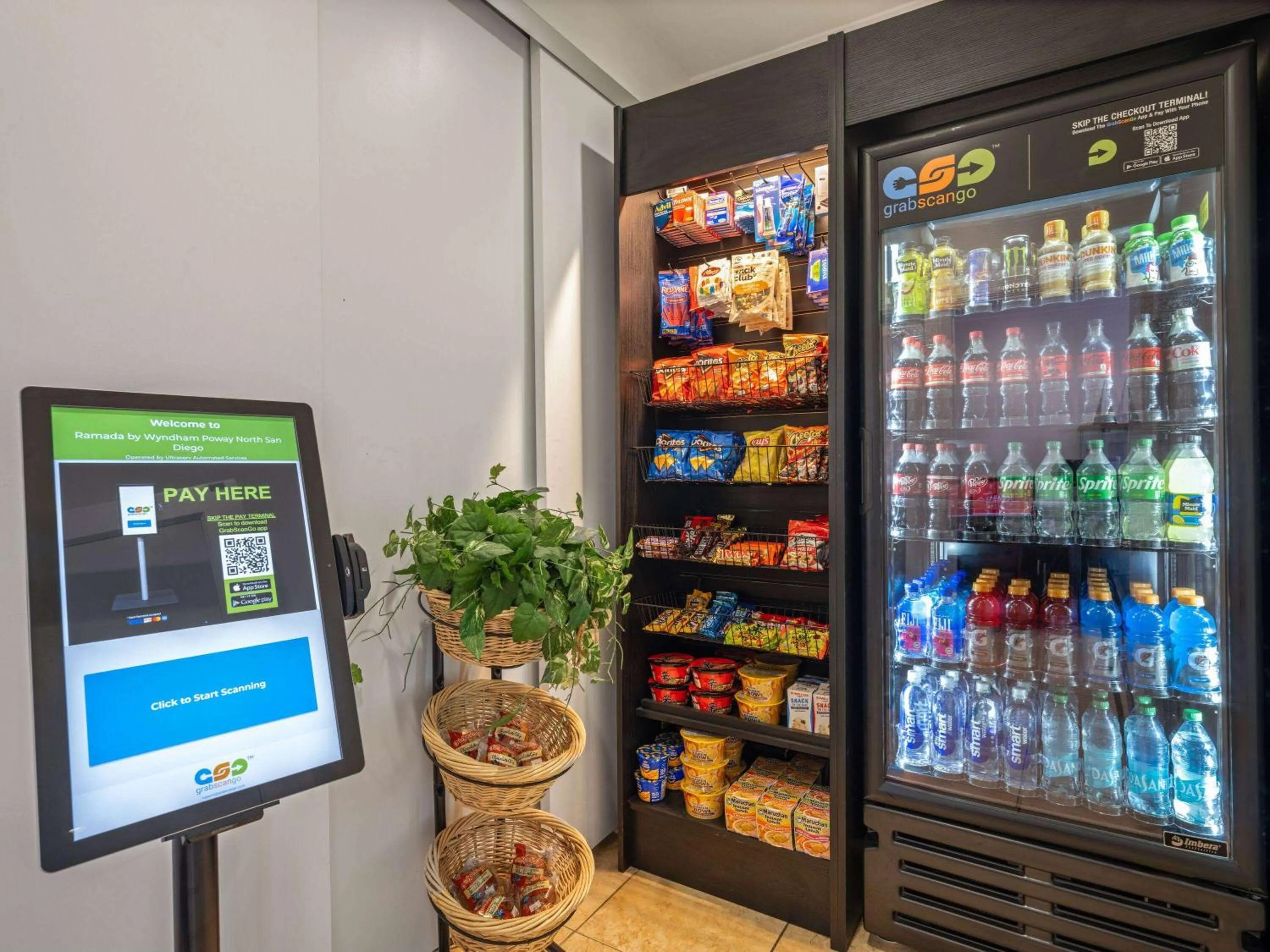 Food and drinks in Ramada by Wyndham San Diego Poway Miramar