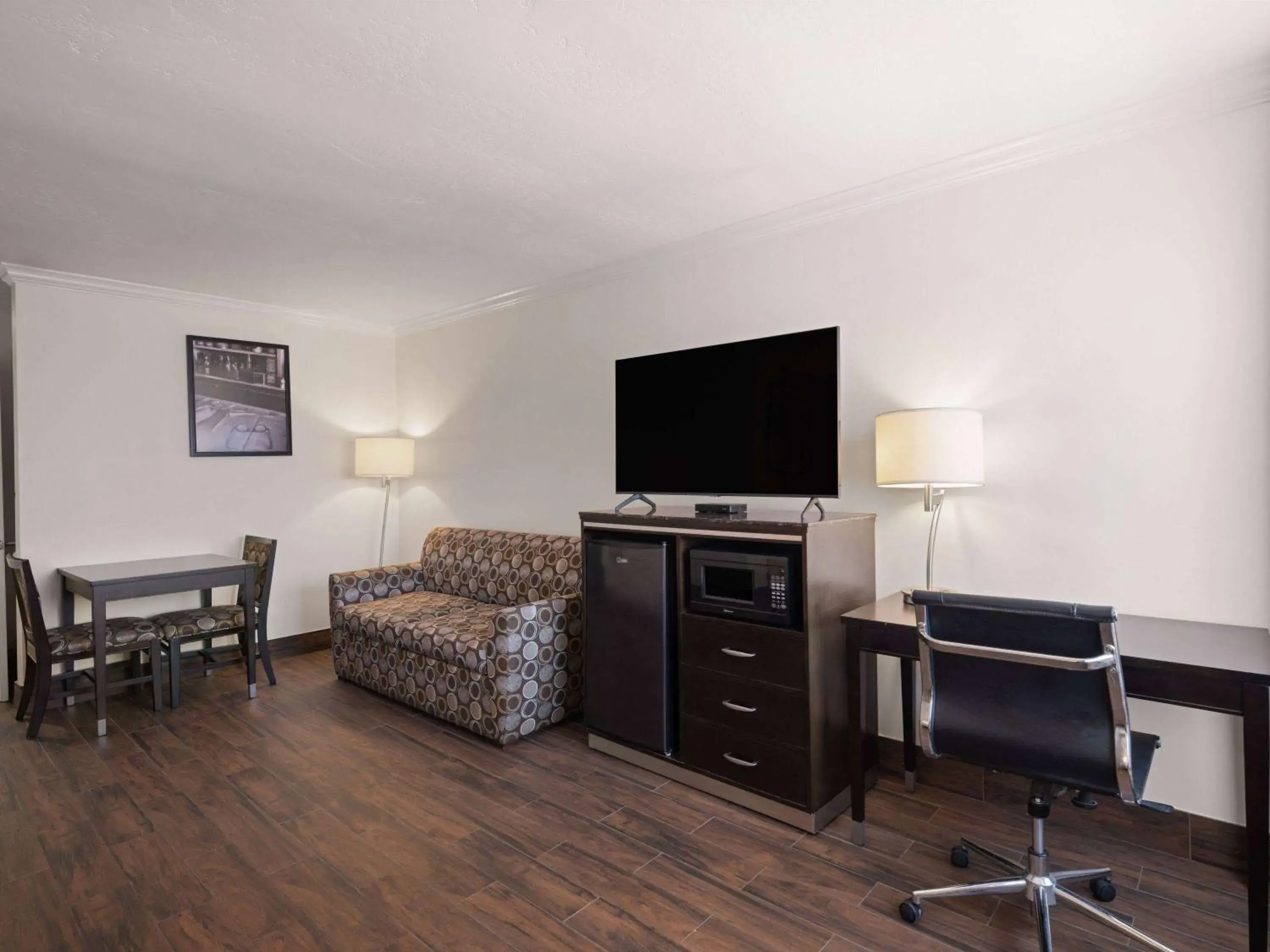 Living room in Ramada by Wyndham San Diego Poway Miramar Living room in Ramada by Wyndham San Diego Poway Miramar