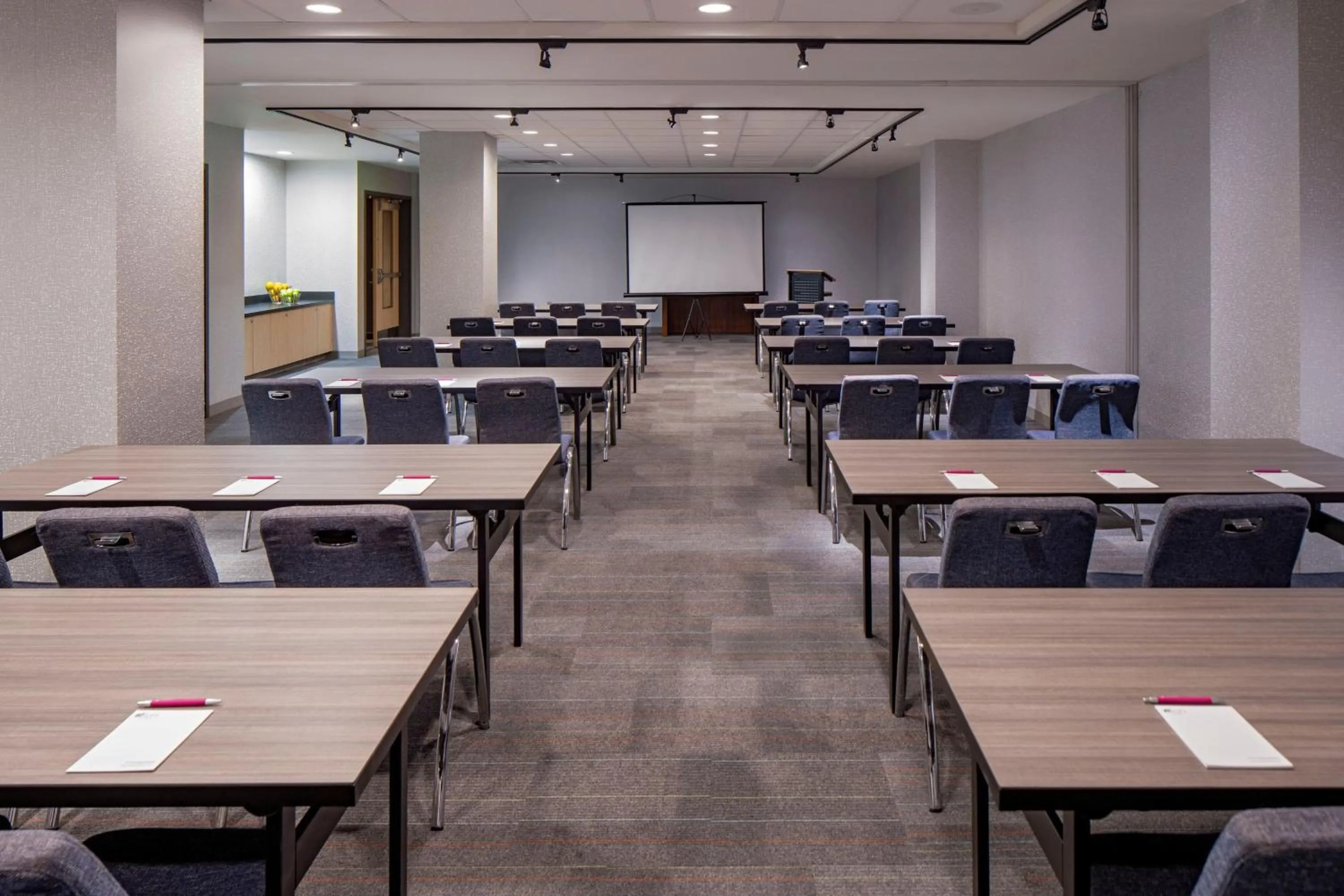 Meeting/conference room in Aloft New Orleans Downtown