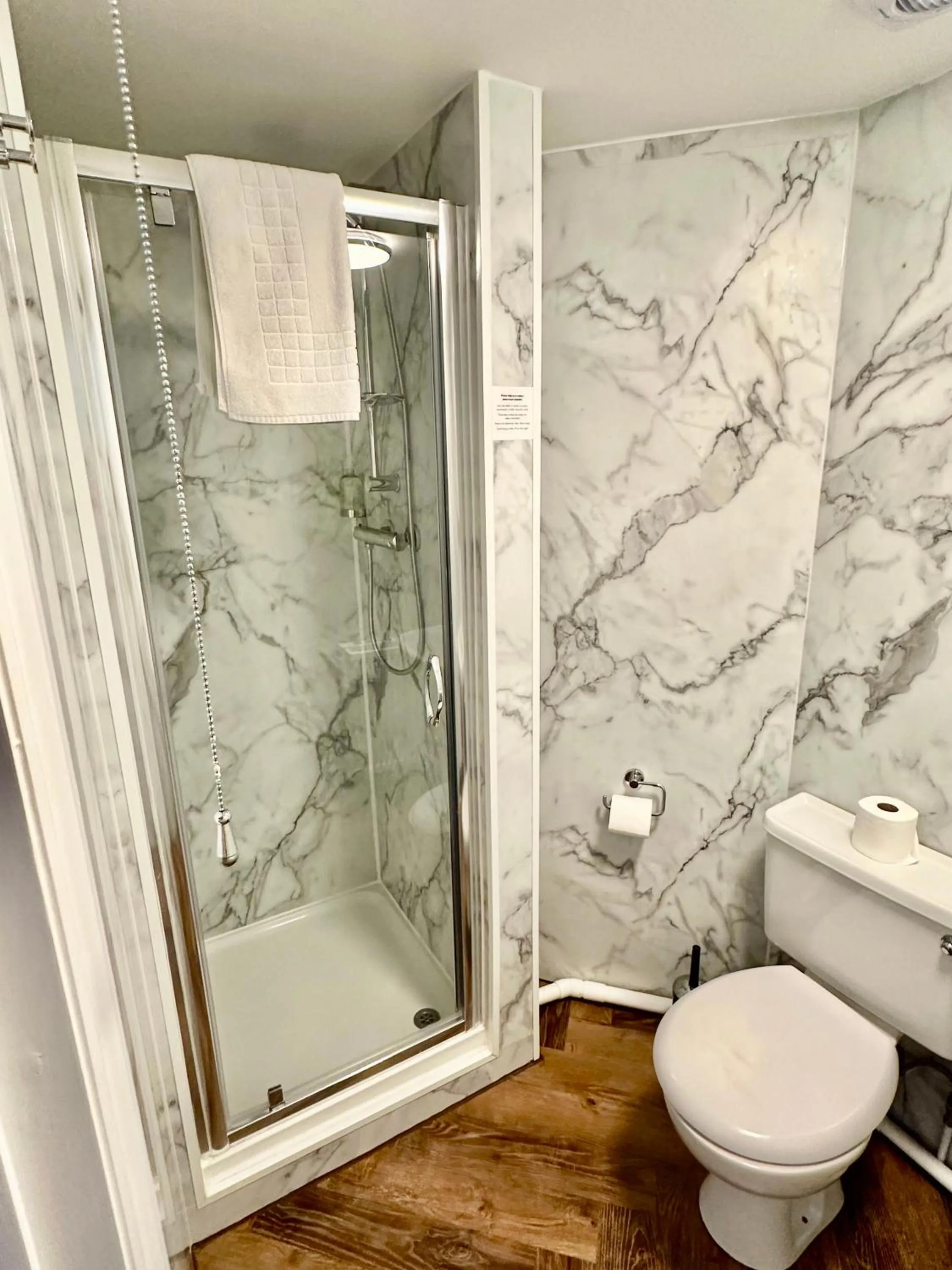 The Red Cow - Guest House