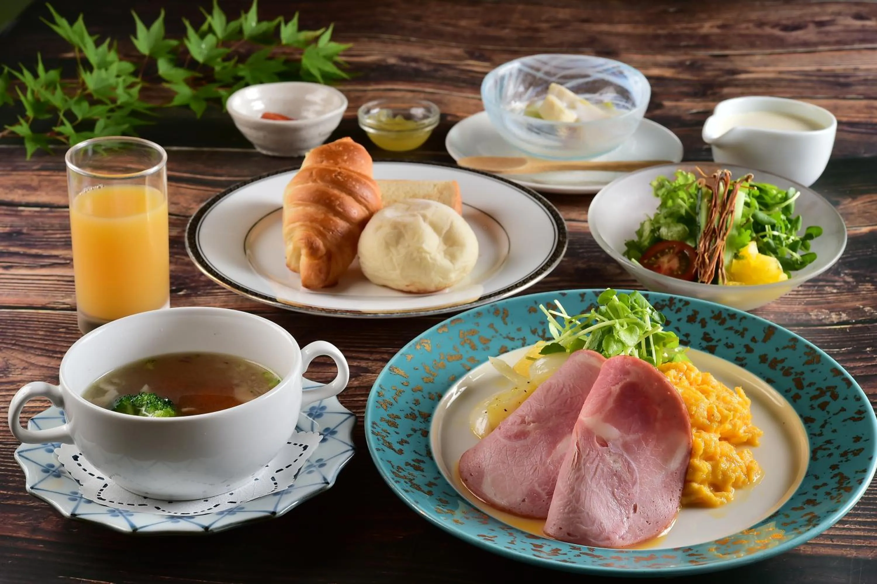 Breakfast in Senjukaku